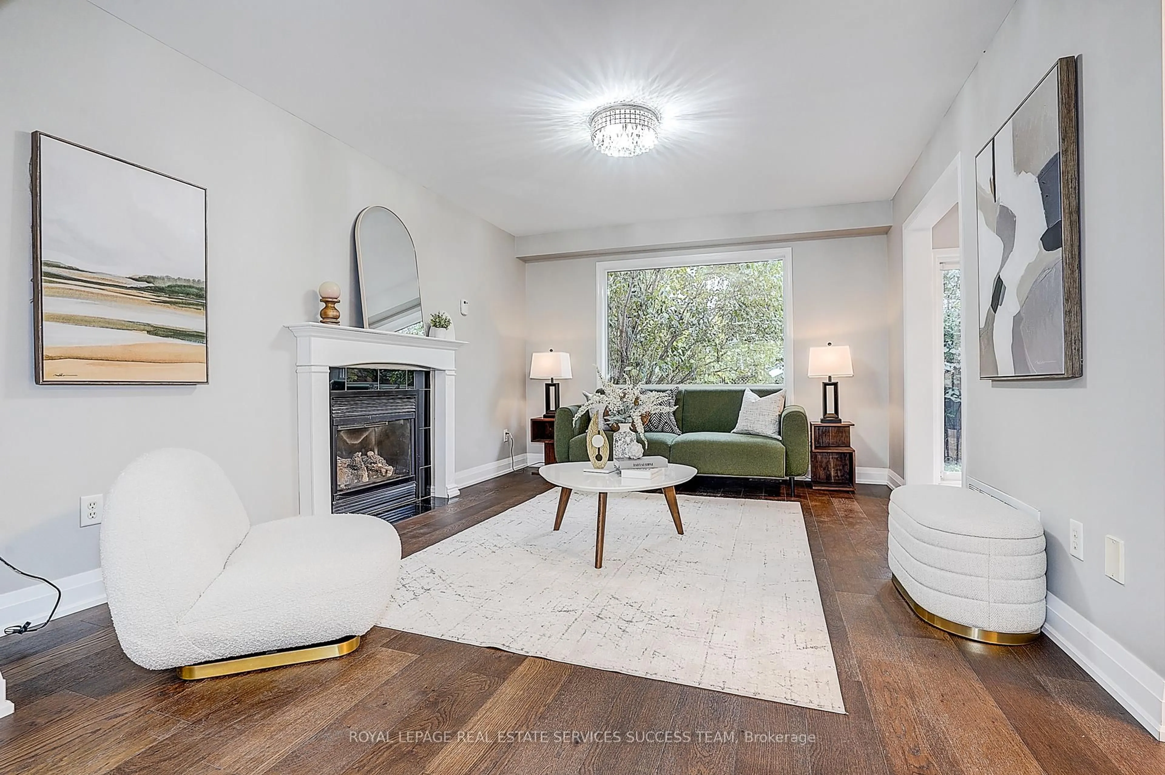 Living room with furniture, unknown for 1652 Beaty Tr, Milton Ontario L9T 5Z7