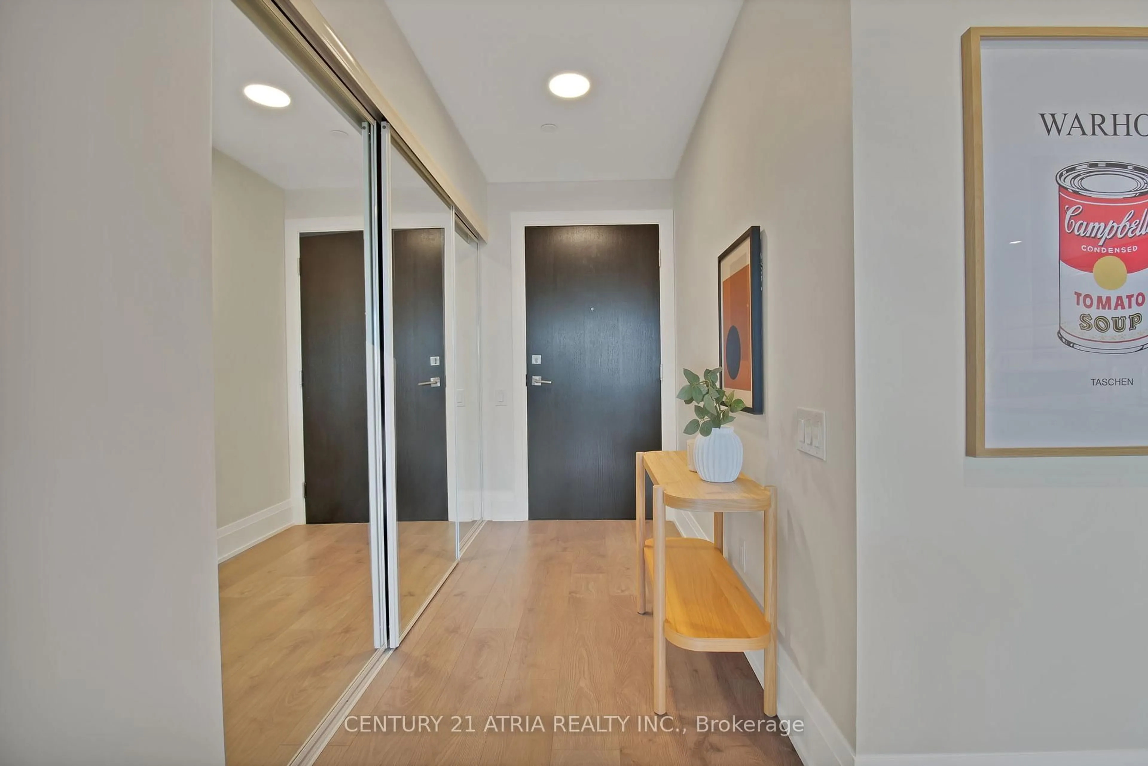 Indoor entryway for 20 Brin Dr #613, Toronto Ontario M8X 0B2