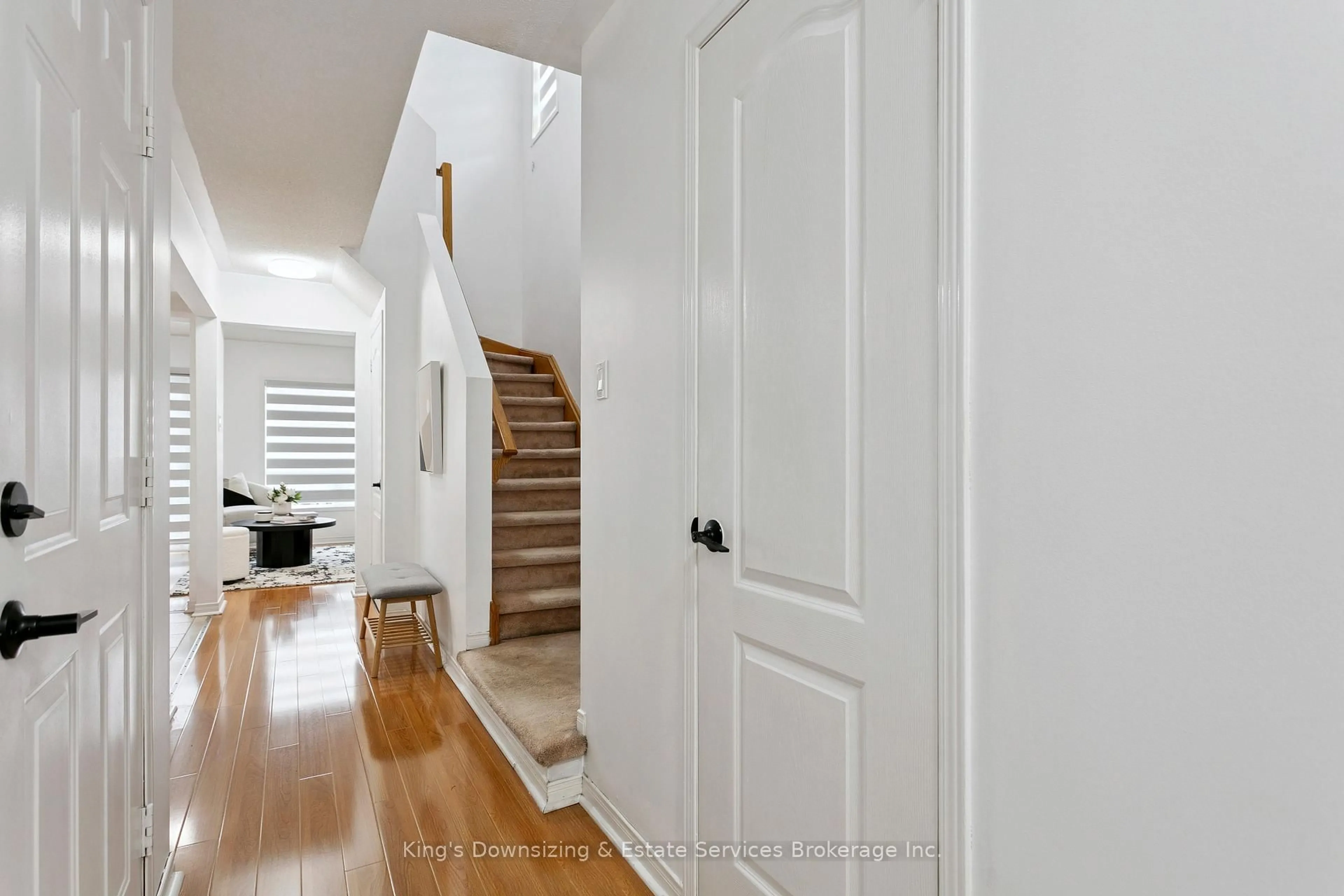 Indoor entryway for 42 Lake Louise Dr, Brampton Ontario L6X 4W5