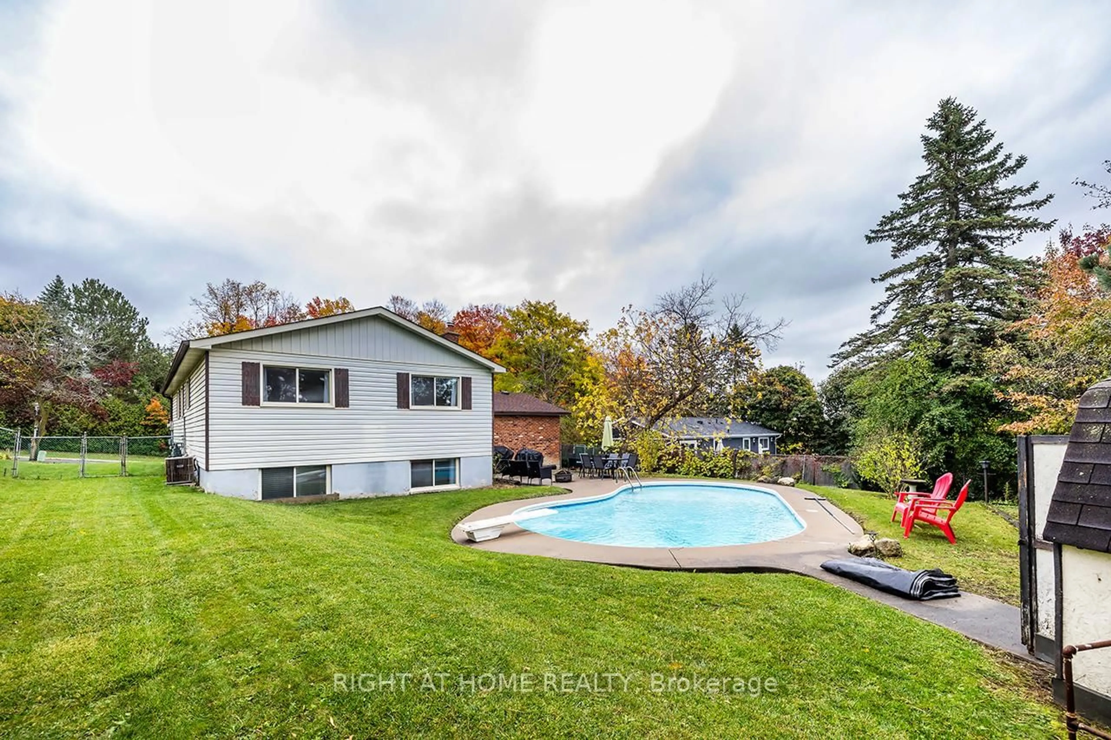 A pic from outside/outdoor area/front of a property/back of a property/a pic from drone, water/lake/river/ocean view for 100 Humber Lea Rd, Caledon Ontario L7E 3T7