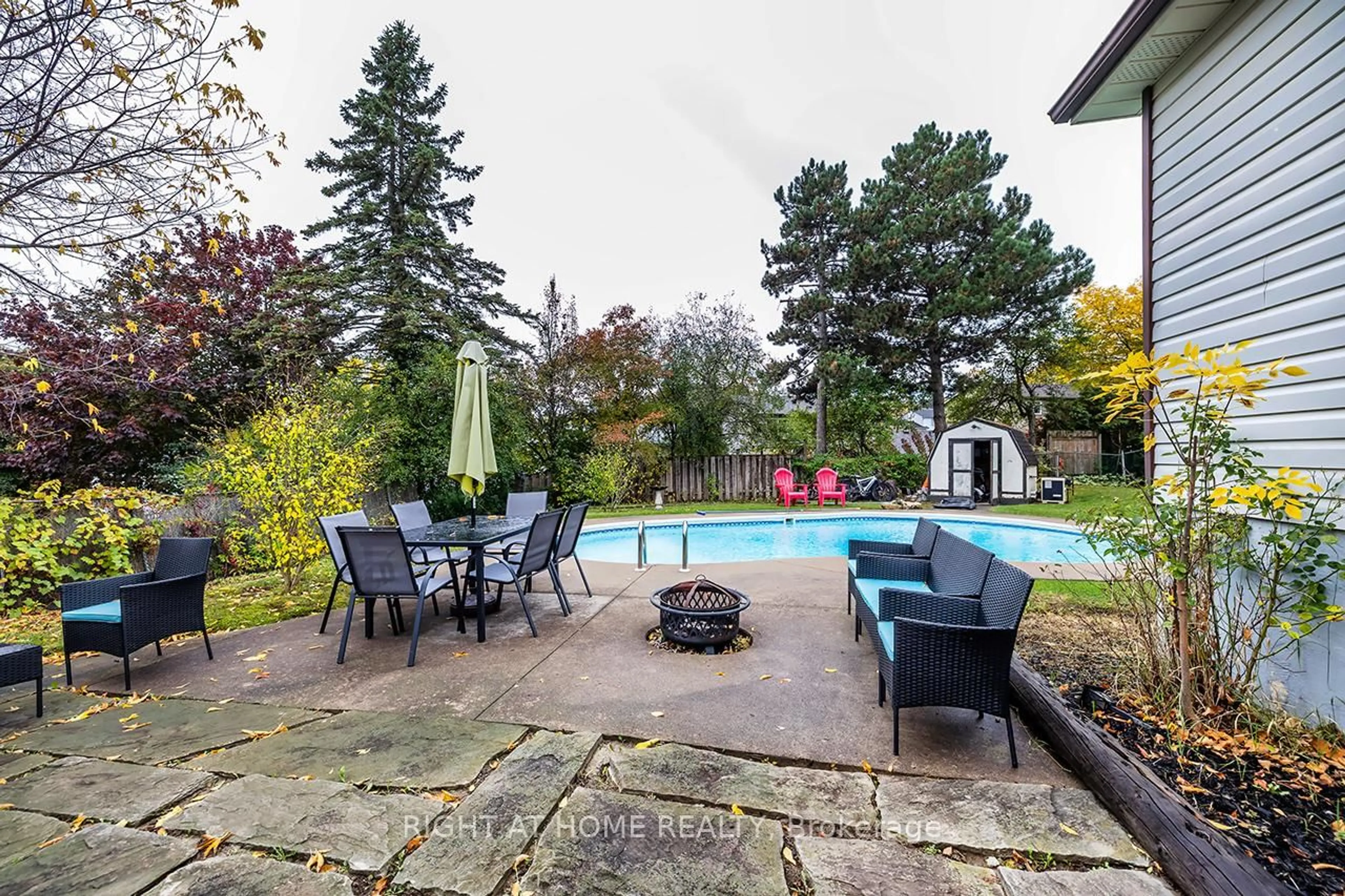 Patio, water/lake/river/ocean view for 100 Humber Lea Rd, Caledon Ontario L7E 3T7