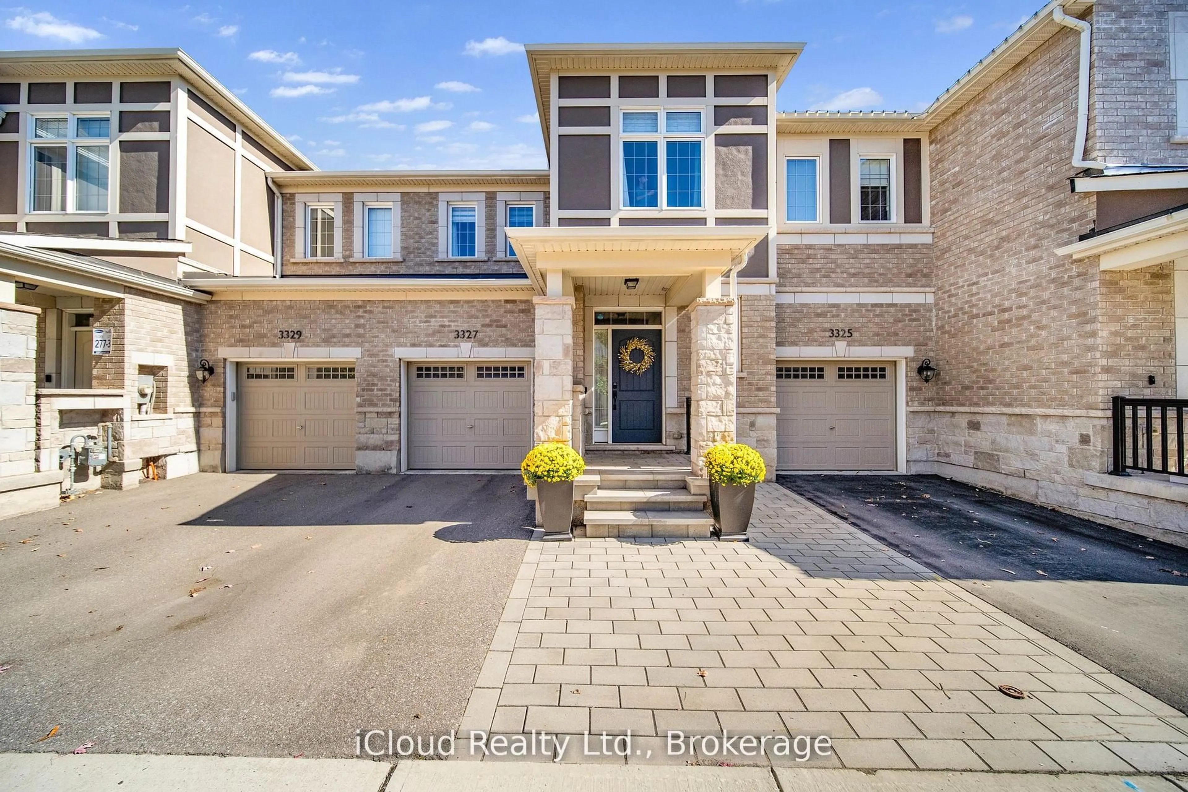 Home with brick exterior material, street for 3327 Erasmum St, Oakville Ontario L6M 4J9