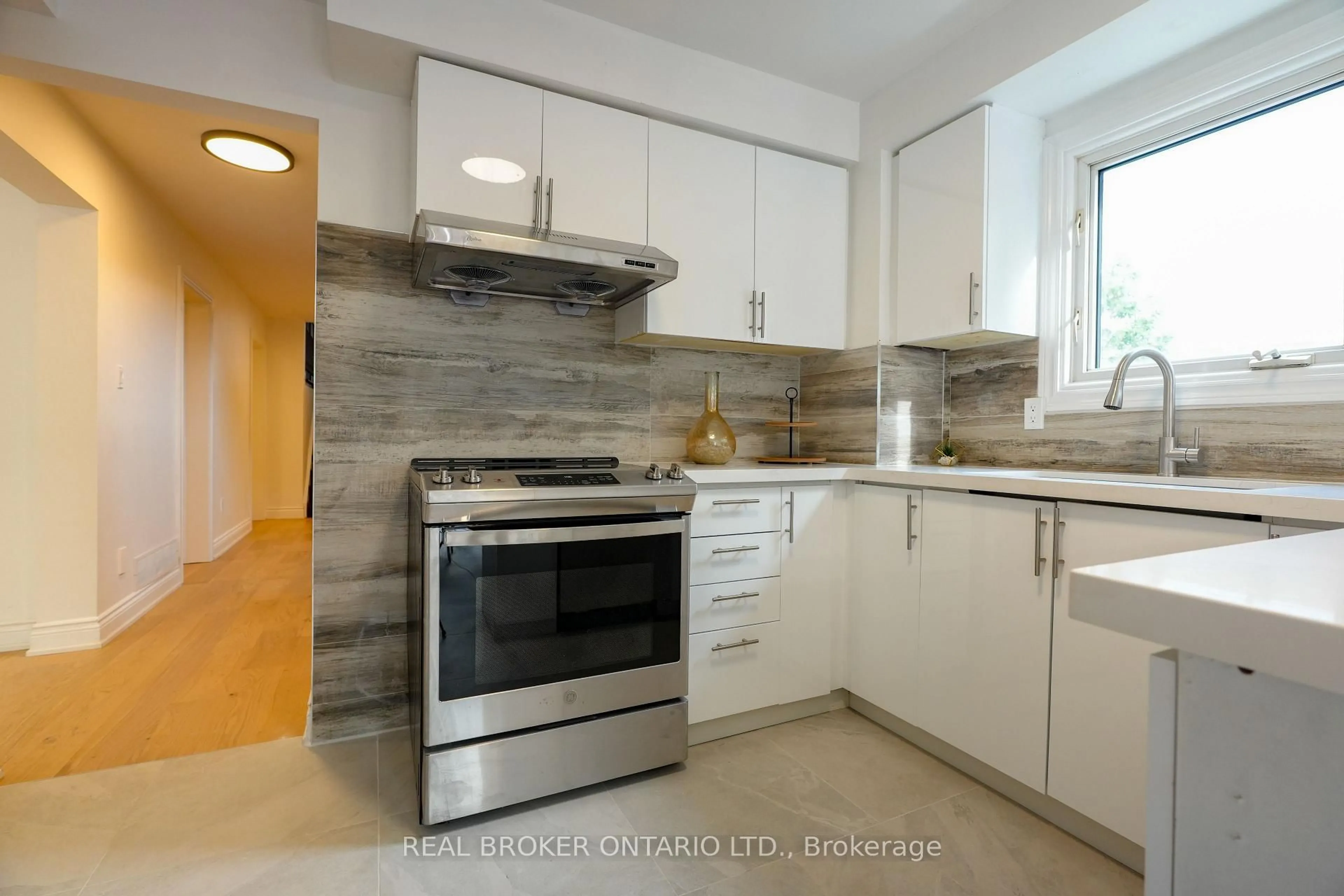 Unknown for 4326 Waterford Cres, Mississauga Ontario L5R 2B2