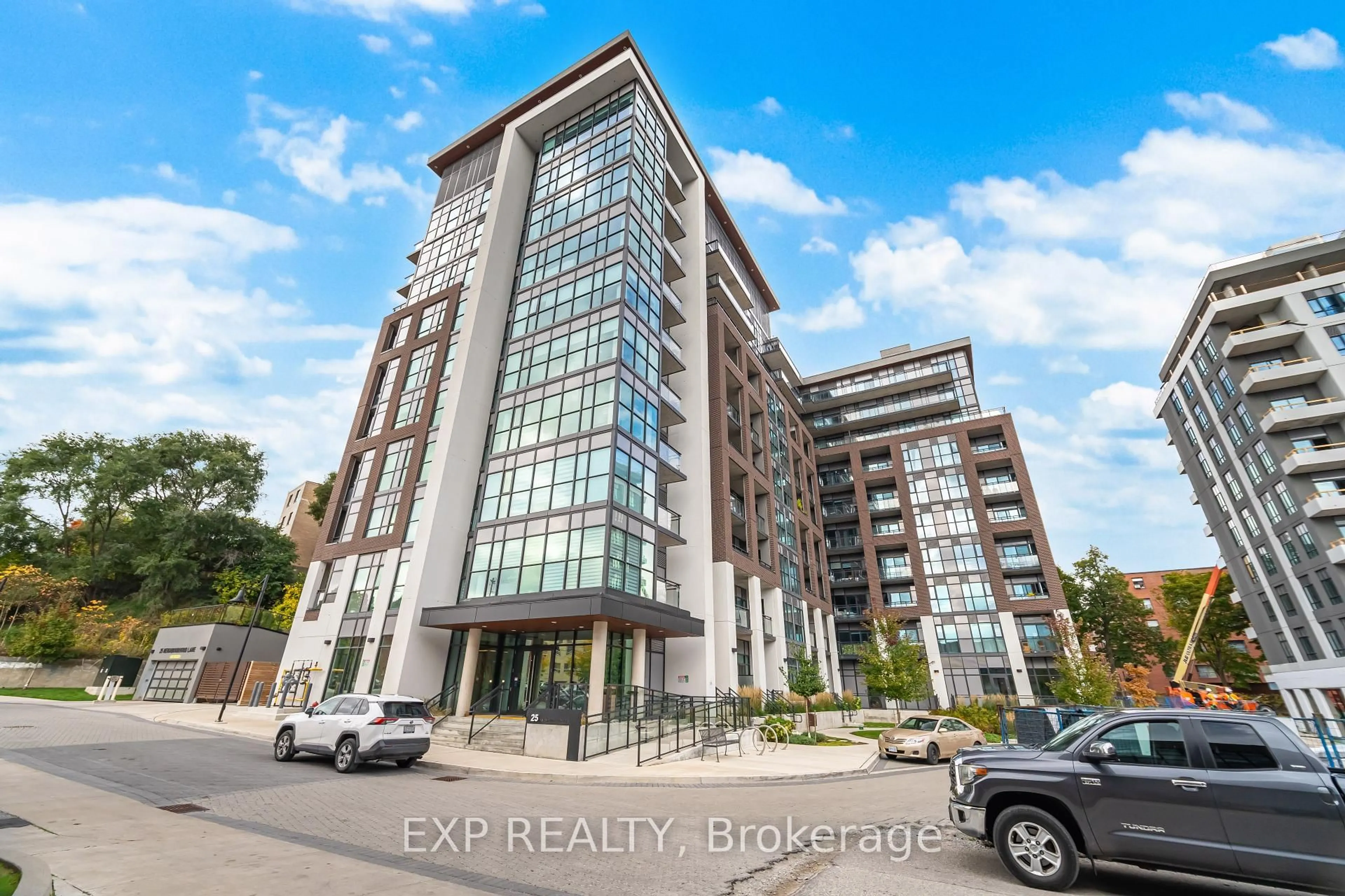 A pic from outside/outdoor area/front of a property/back of a property/a pic from drone, building for 25 Neighbourhood Lane #812, Toronto Ontario M8Y 0C3