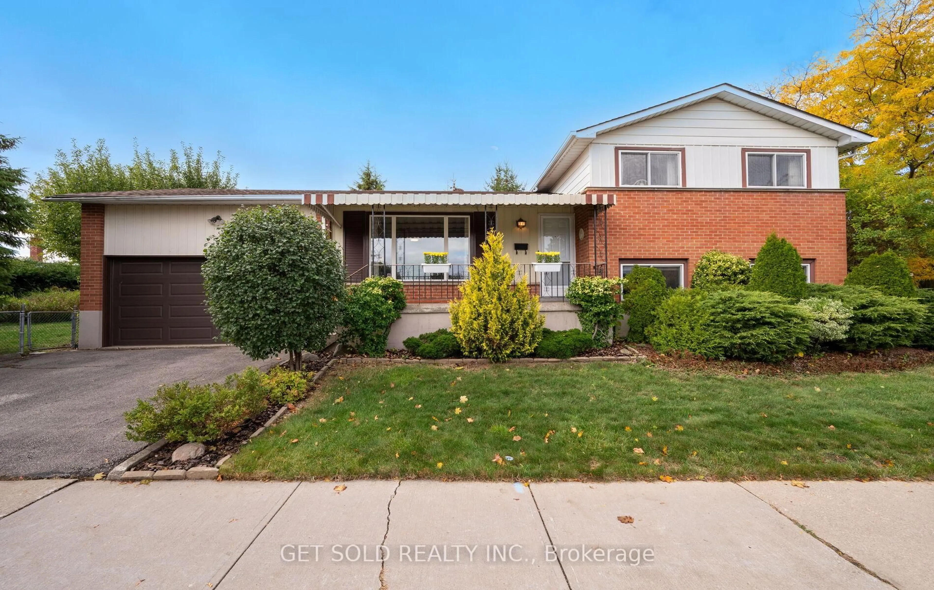 Unknown for 14 Turnvale Rd, Toronto Ontario M9V 1L7
