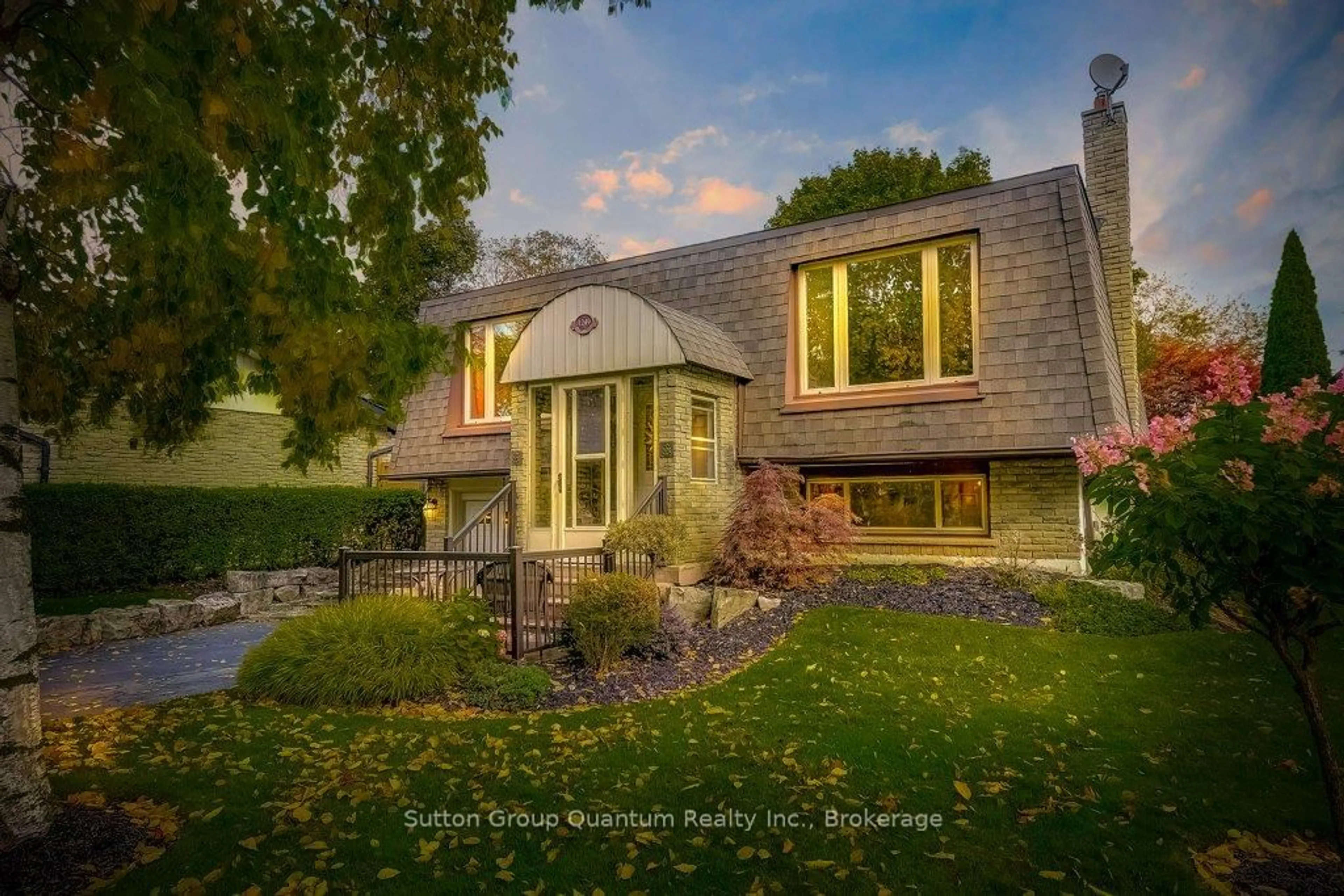 Home with brick exterior material, street for 1249 Richards Cres, Oakville Ontario L6H 1R5