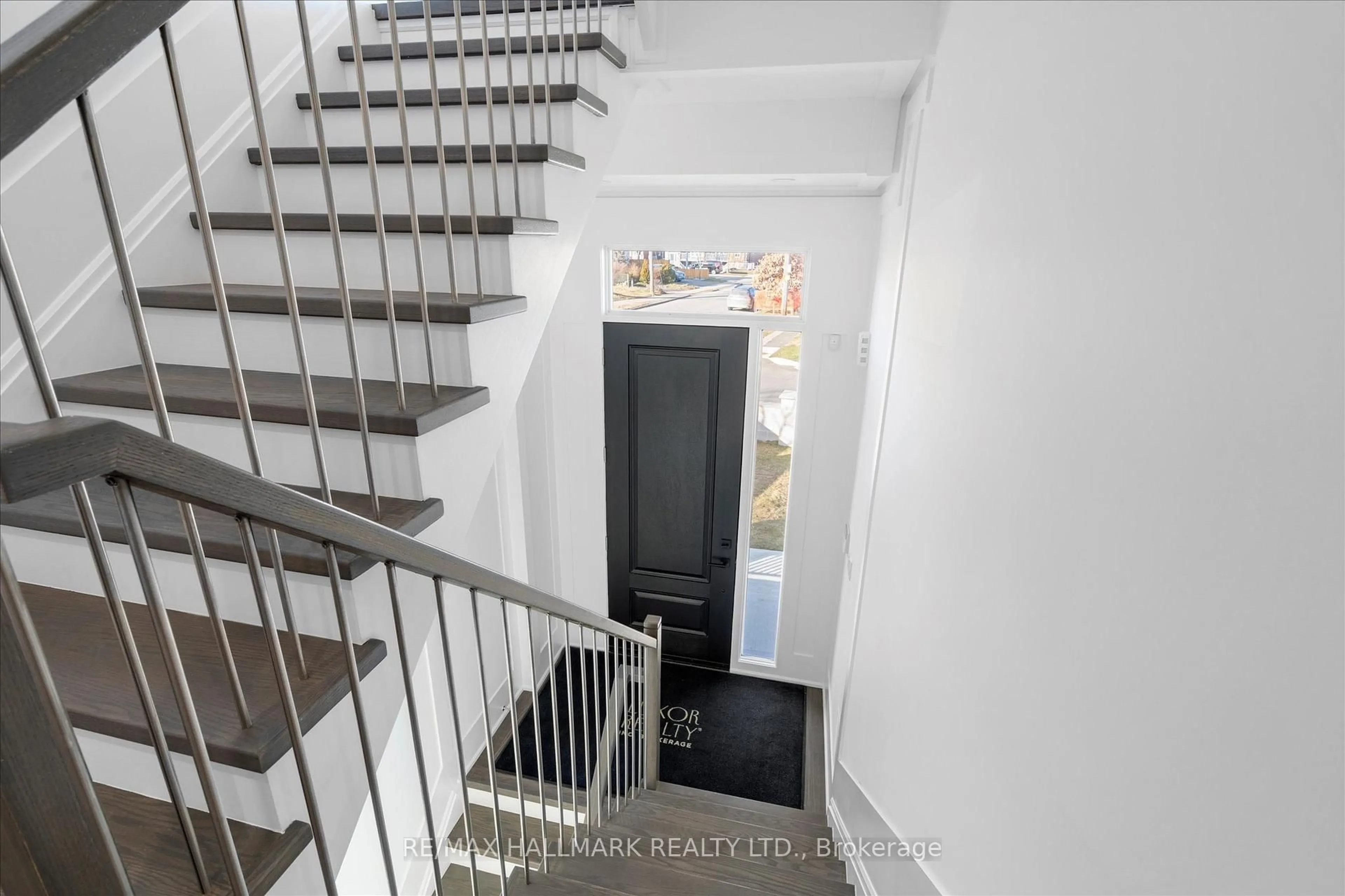 Stairs for 27 Antonio Crt #1B, Toronto Ontario M9L 2J7