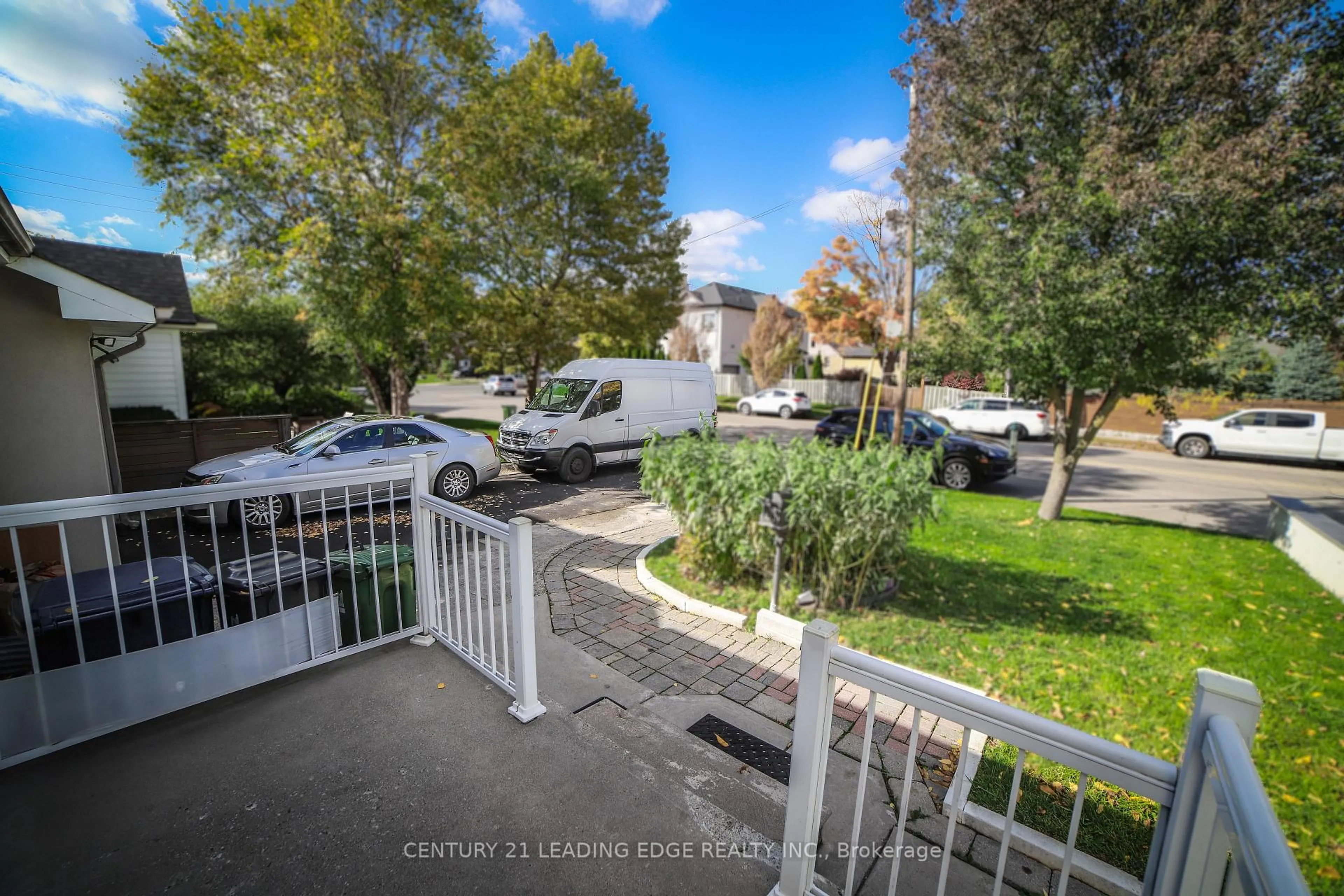 A pic from outside/outdoor area/front of a property/back of a property/a pic from drone, unknown for 11 Chestnut Hills Cres, Toronto Ontario M9A 2W3
