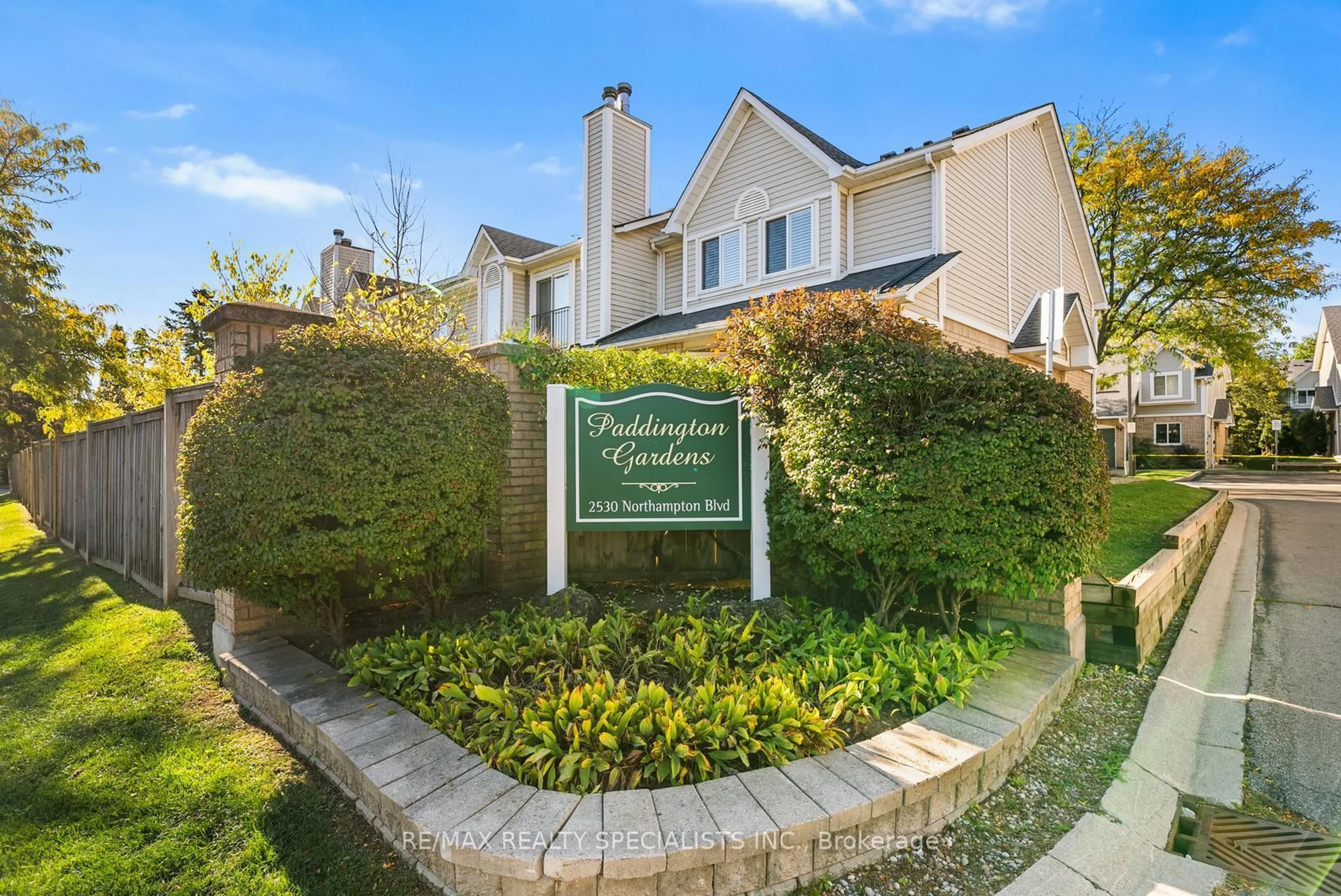 Unknown for 2530 Northampton Blvd #50, Burlington Ontario L7M 4B4