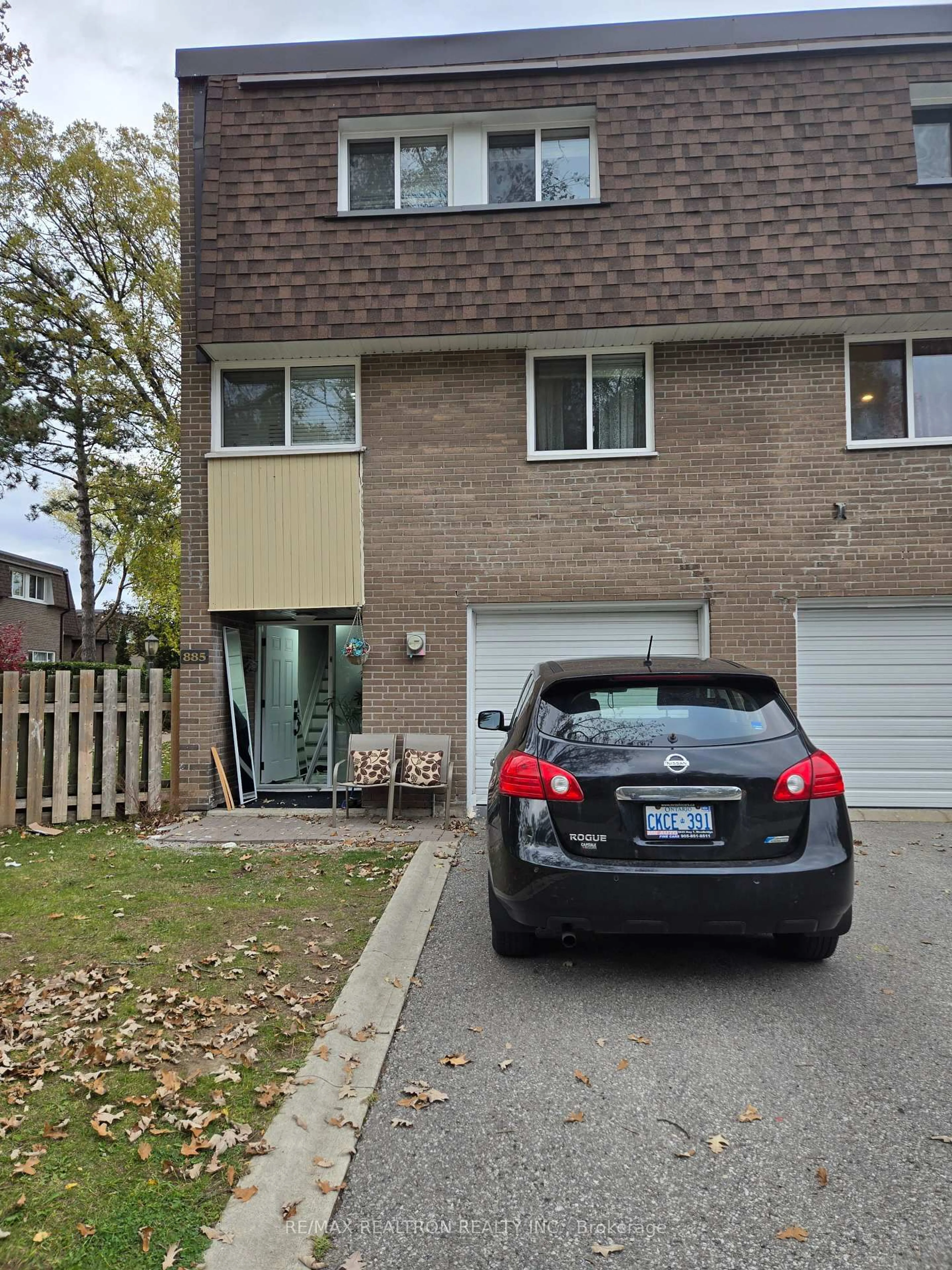 Unknown for 36 Tandridge Cres #885, Toronto Ontario M9W 2P2