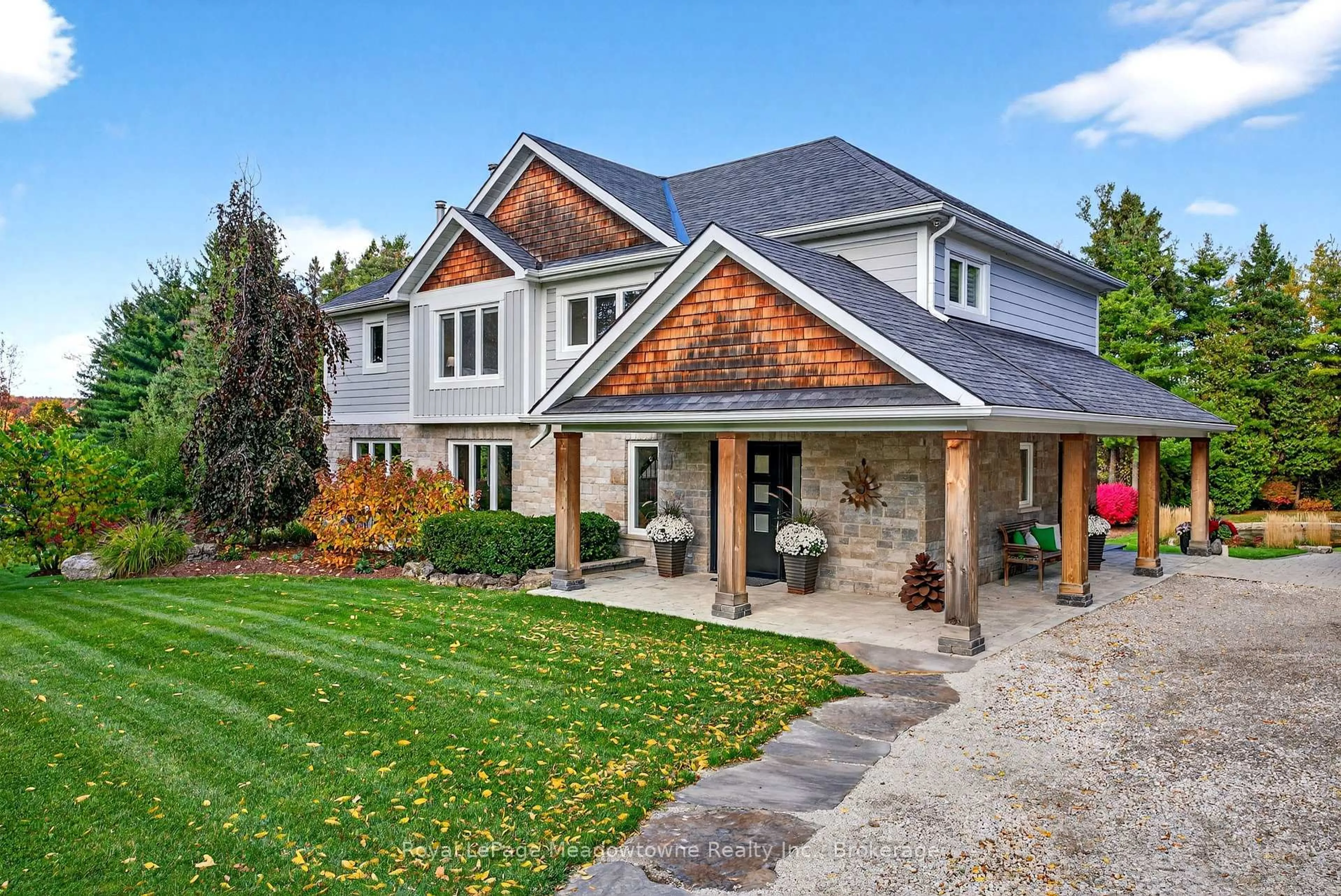 Home with brick exterior material, unknown for 8495 Appleby Line, Milton Ontario L0P 1B0