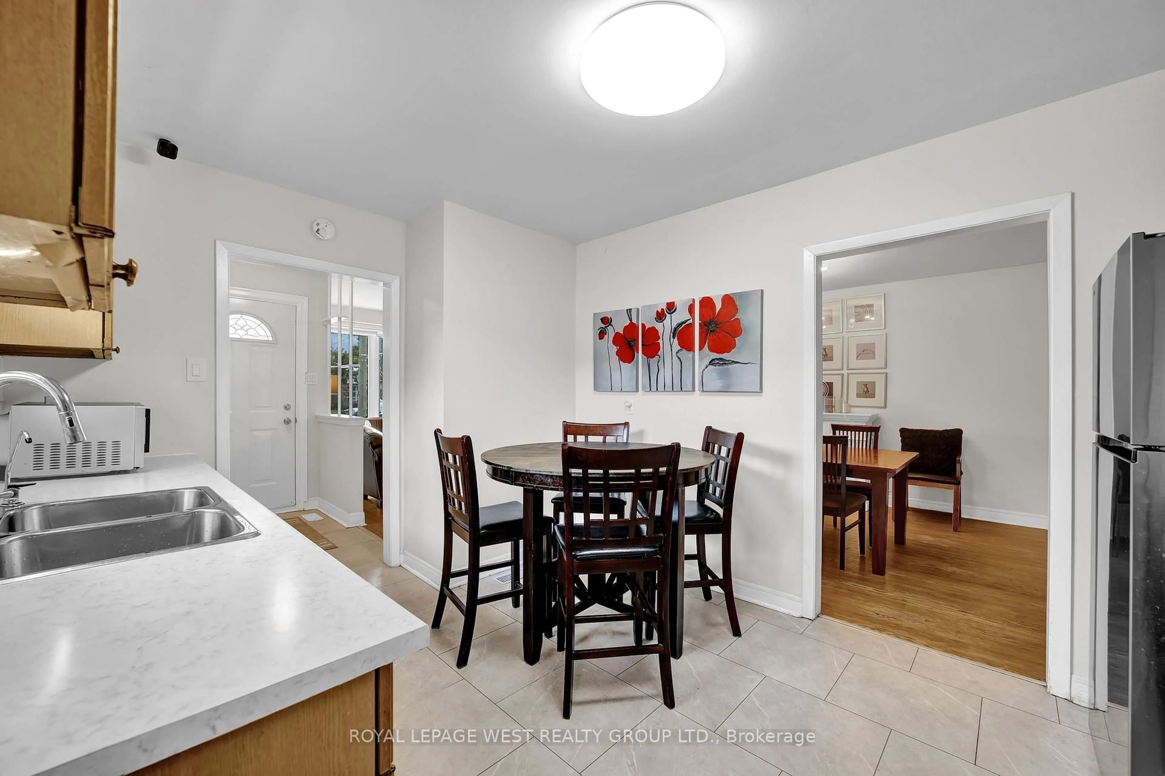 Unknown for 58 Frankton Cres, Toronto Ontario M3J 1C1