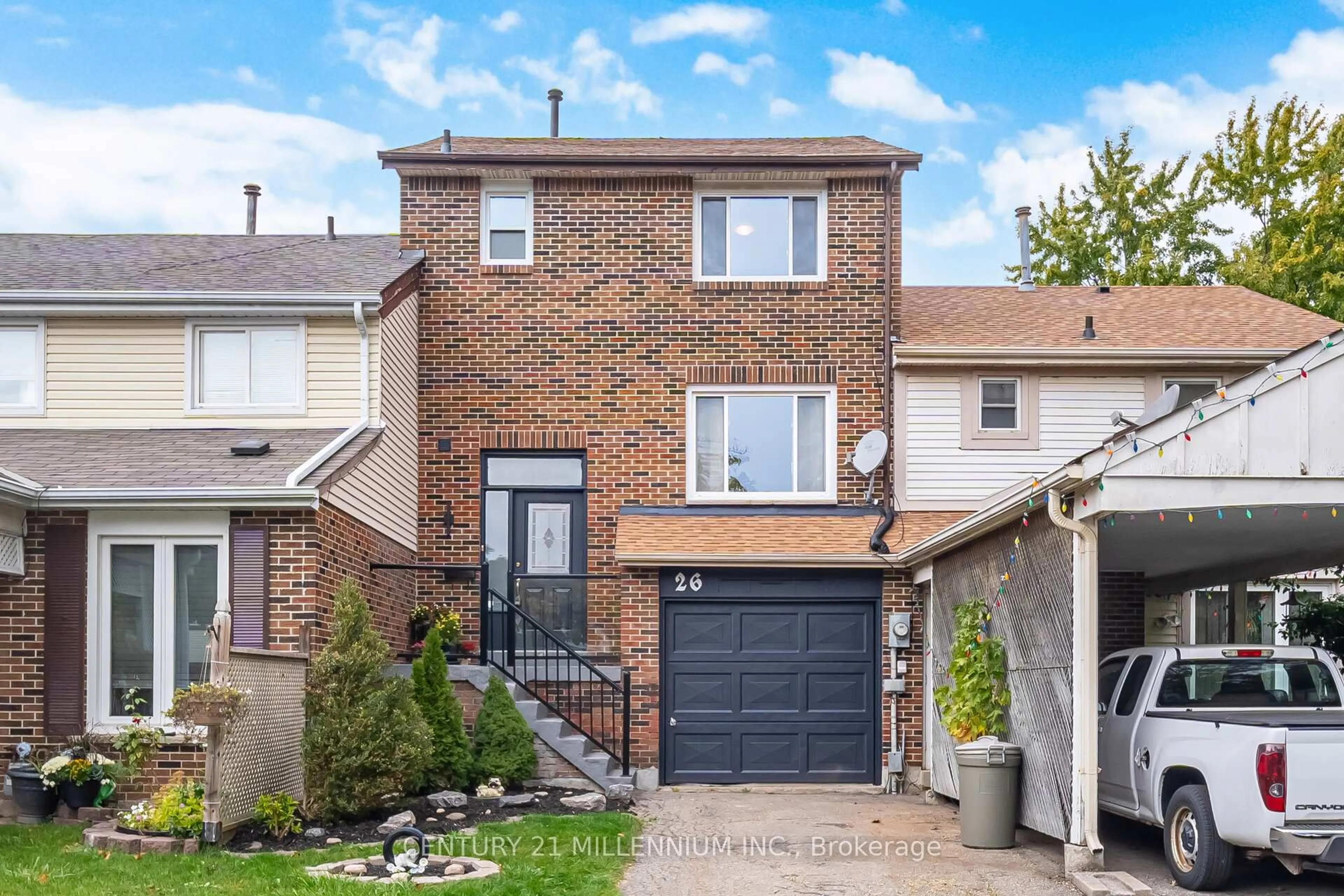 Home with brick exterior material, street for 26 Sprucedale Crt, Brampton Ontario L6Z 1G5
