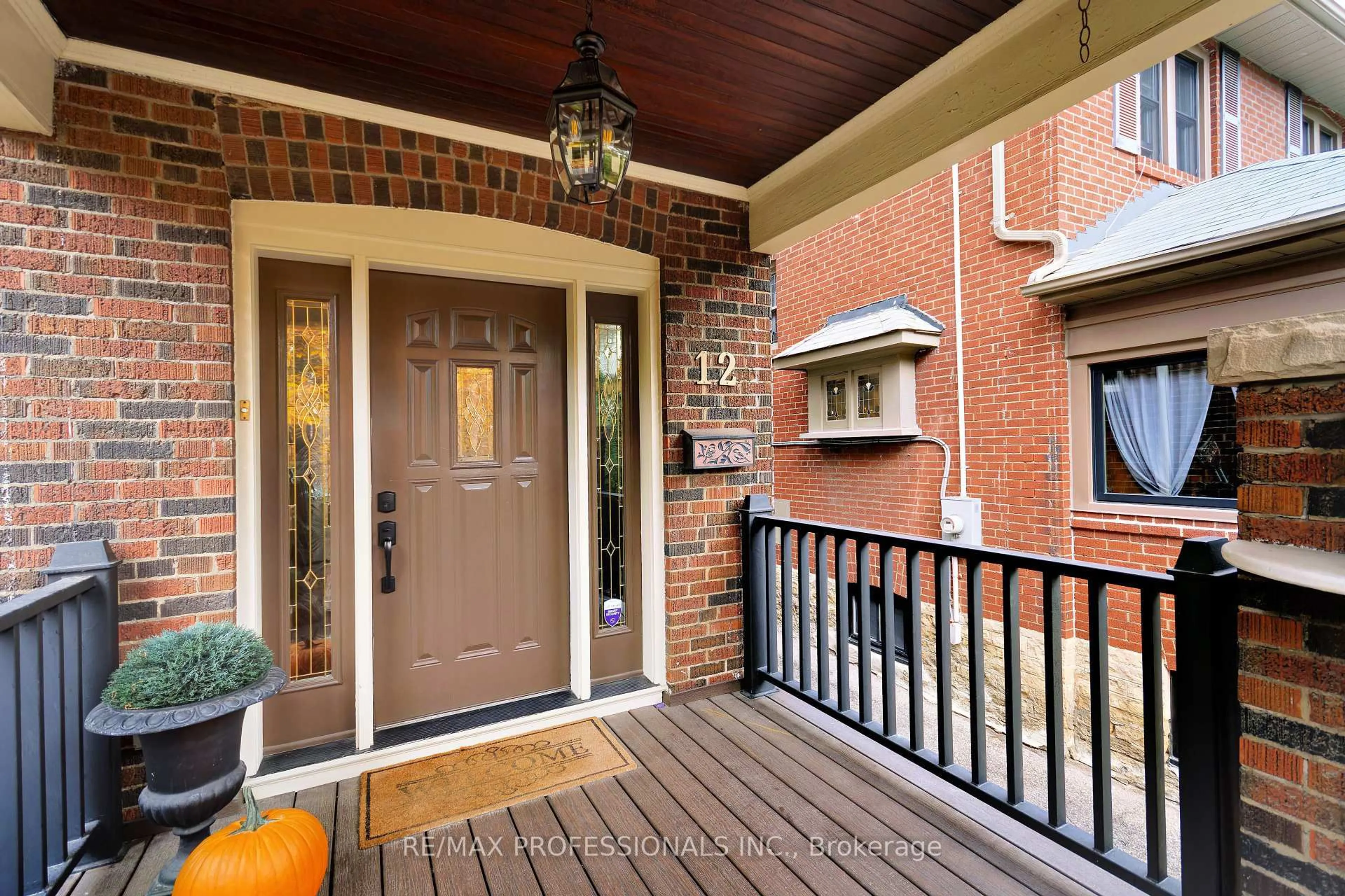 Indoor entryway for 12 Glenwood Ave, Toronto Ontario M6P 3C6