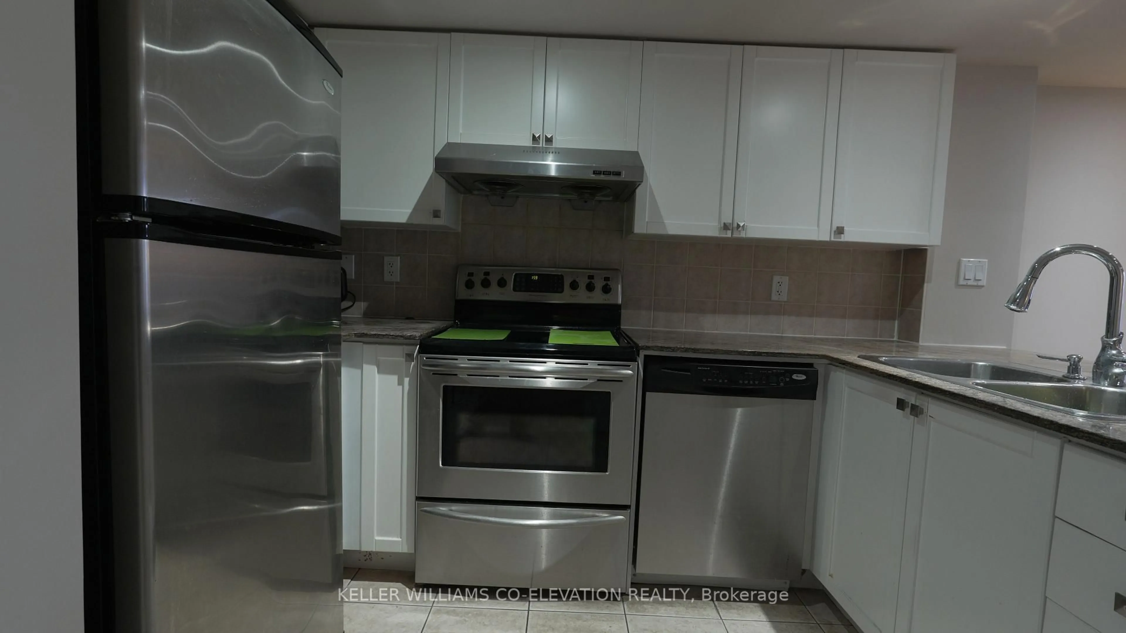 Standard kitchen, unknown for 25 Foundry Ave #Unit 13, Toronto Ontario M6H 4K7