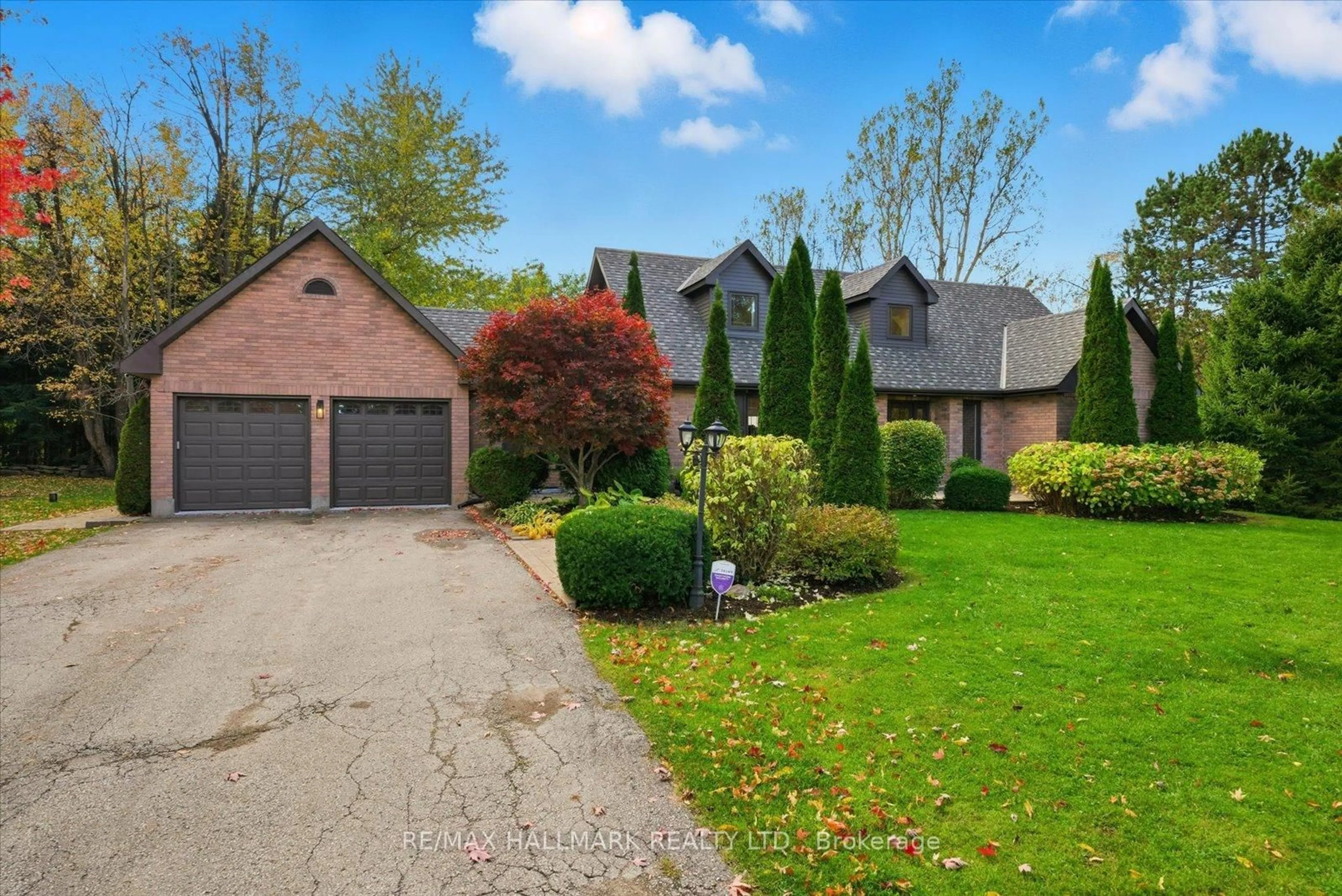Home with brick exterior material, street for 12 Glenn Crt, Caledon Ontario L7K 0P2