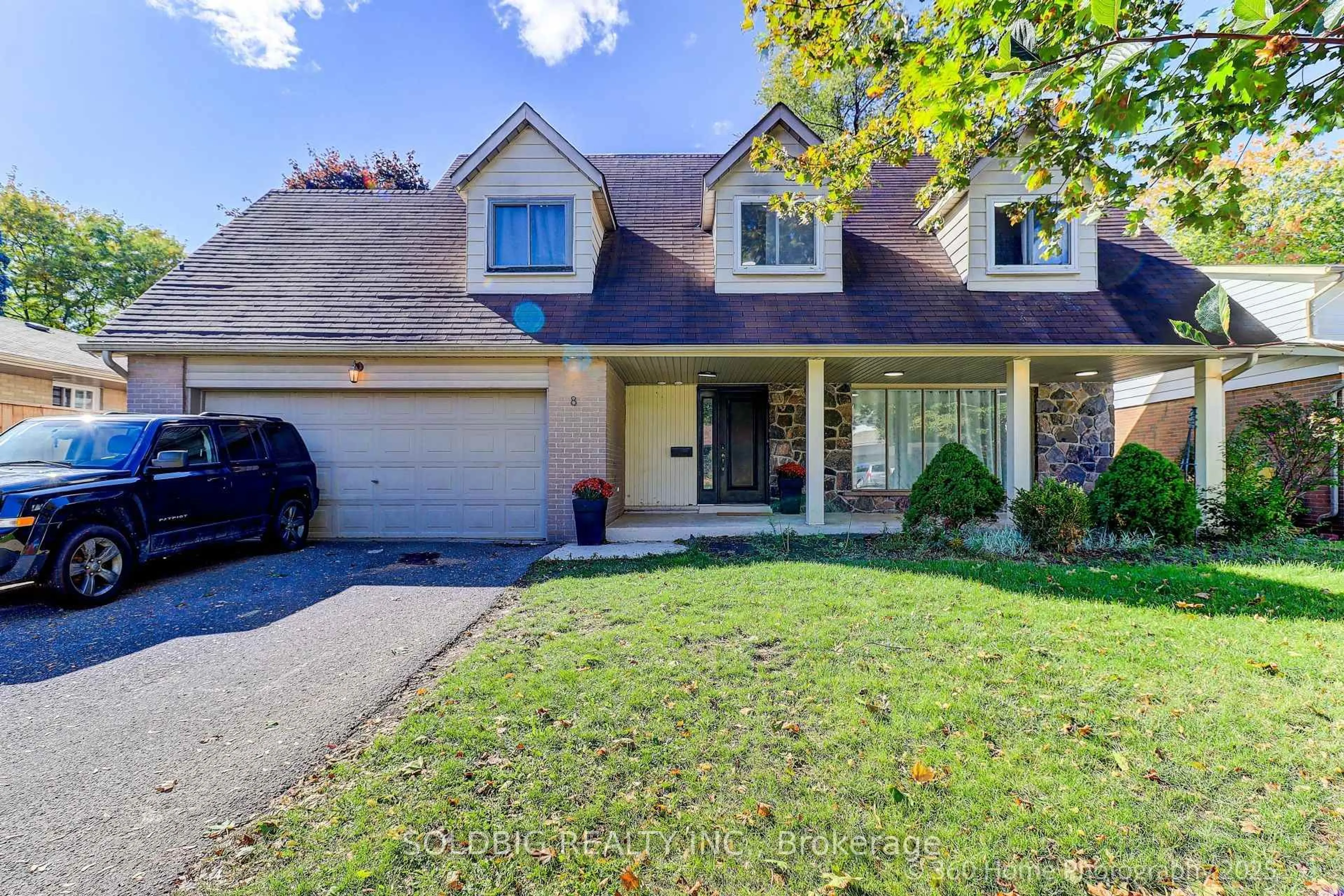 Home with vinyl exterior material, street for 8 Haslemere Ave, Brampton Ontario L6W 2X4