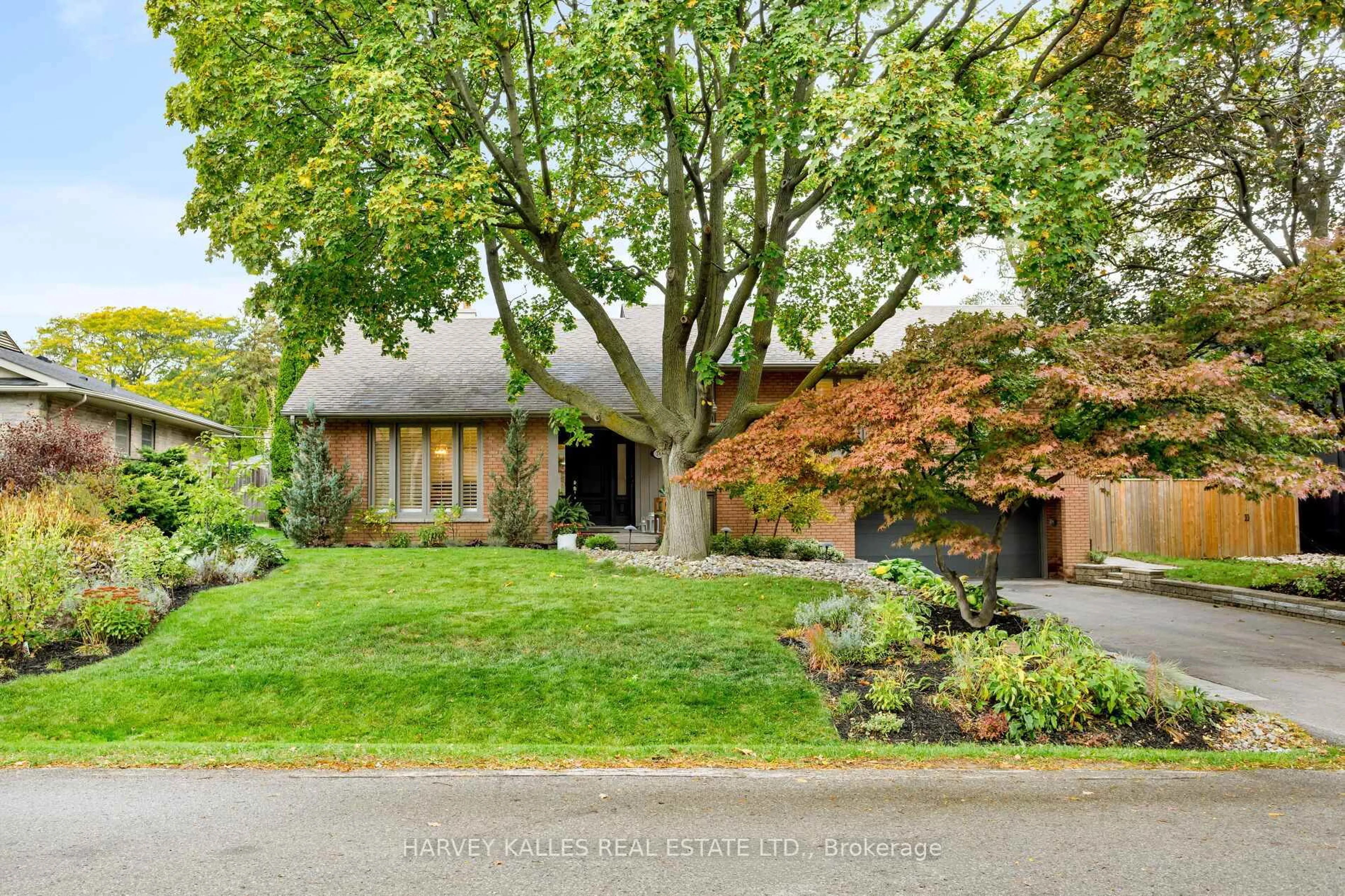 Unknown for 36 Ravensbourne Cres, Toronto Ontario M9A 2A8