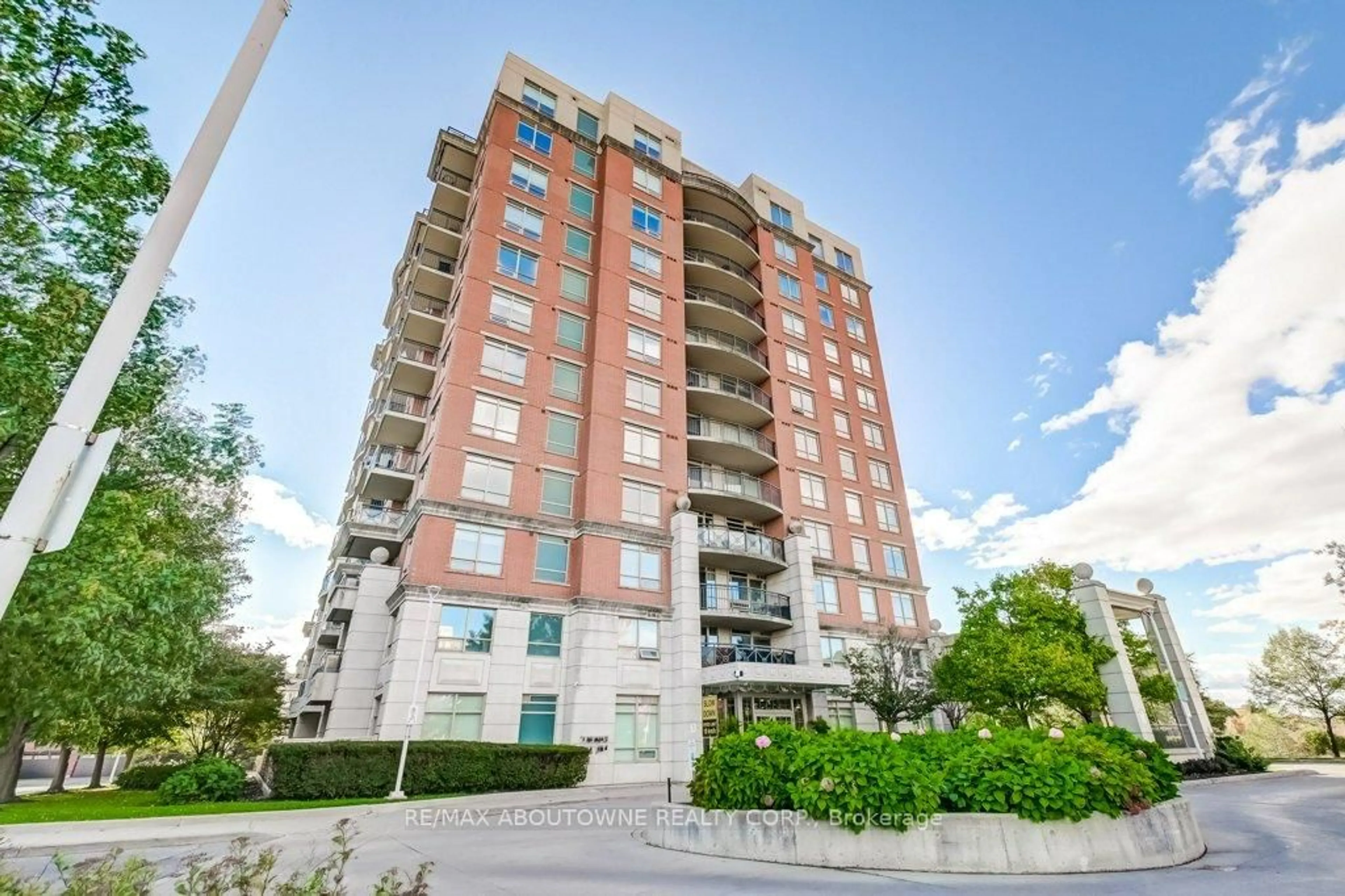 A pic from outside/outdoor area/front of a property/back of a property/a pic from drone, building for 2325 Central Park Dr #405, Oakville Ontario L6H 0E2