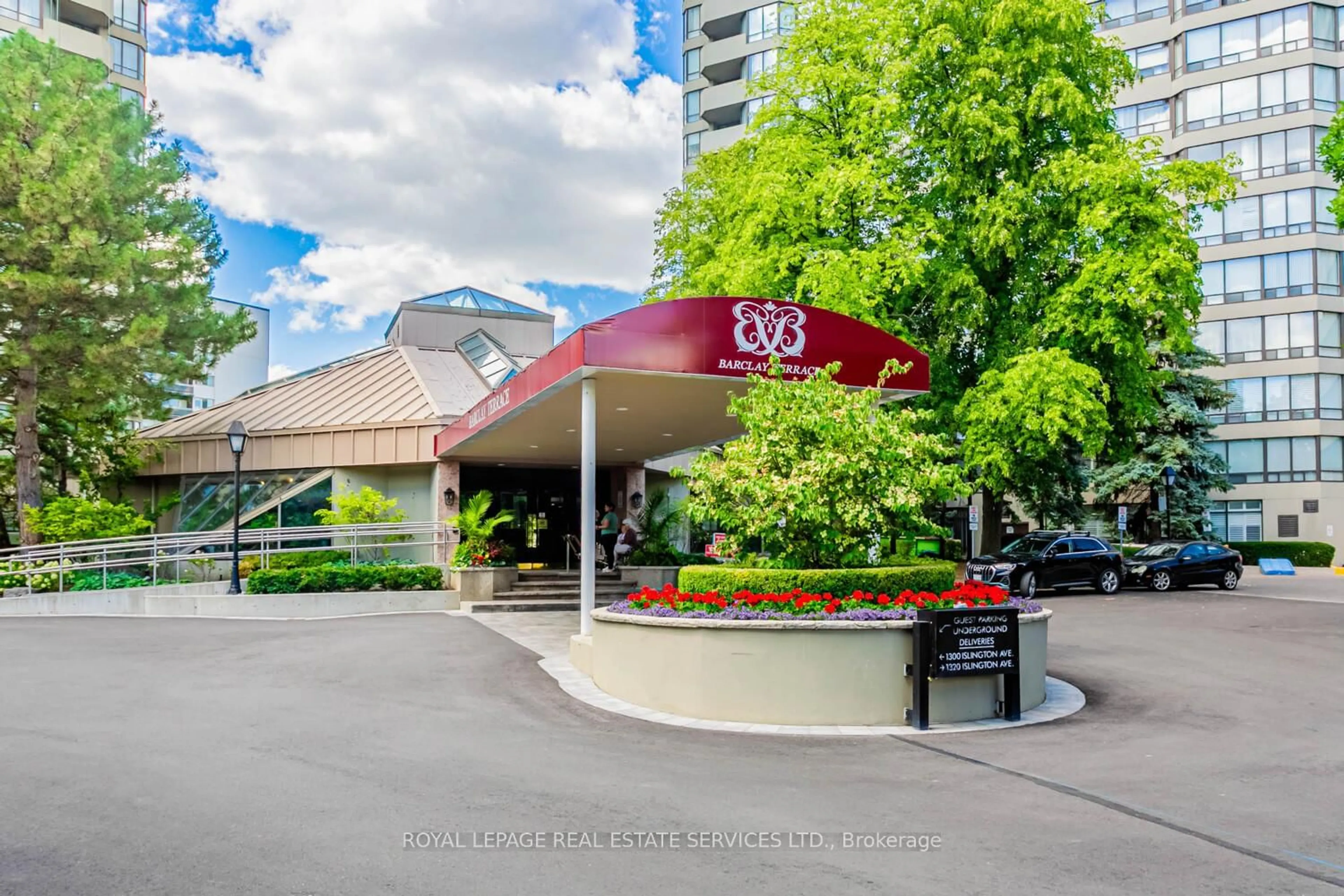 Patio, unknown for 1300 Islington Ave Cres #2805, Toronto Ontario M9A 5C4