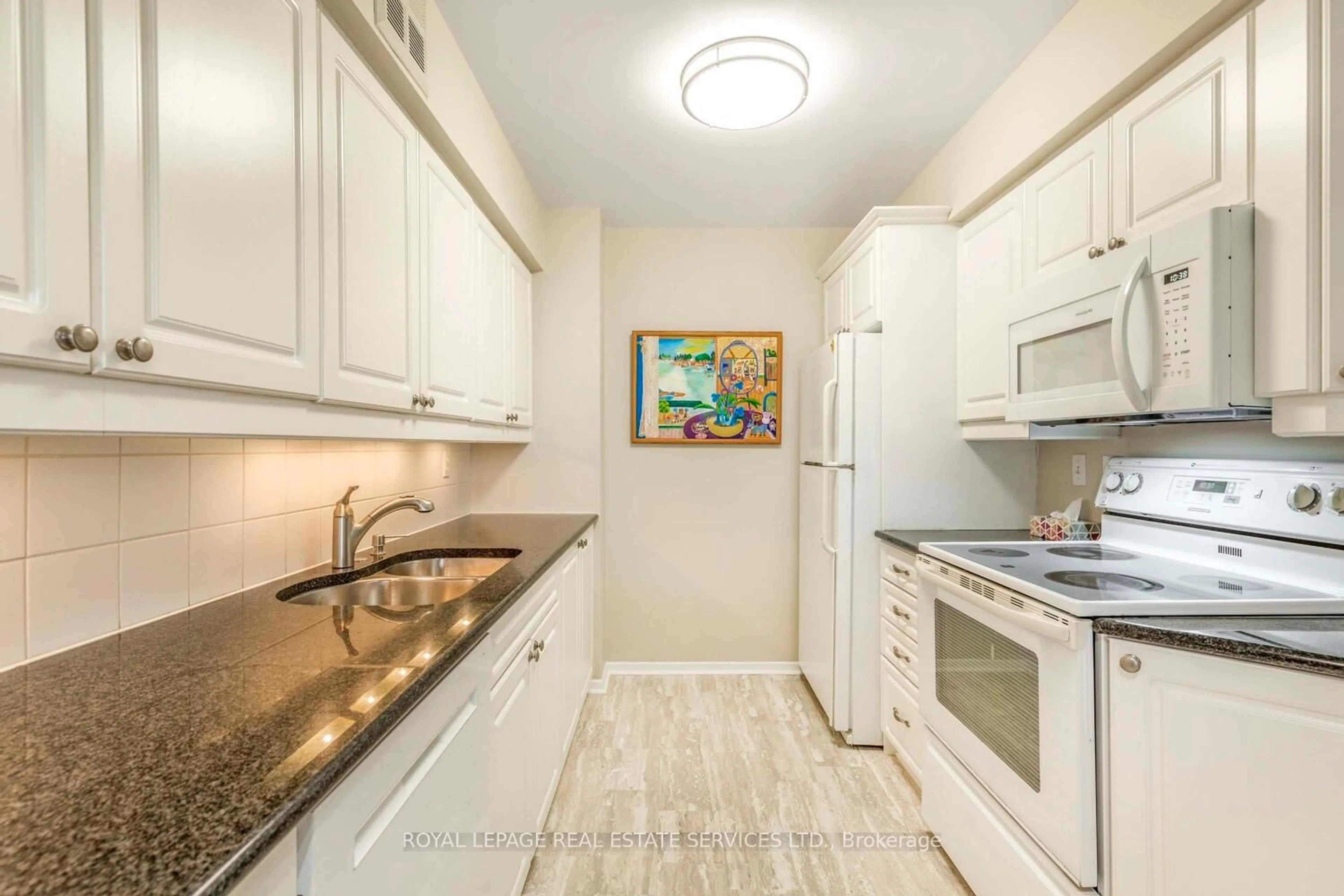 Standard kitchen, unknown for 1300 Islington Ave Cres #2805, Toronto Ontario M9A 5C4