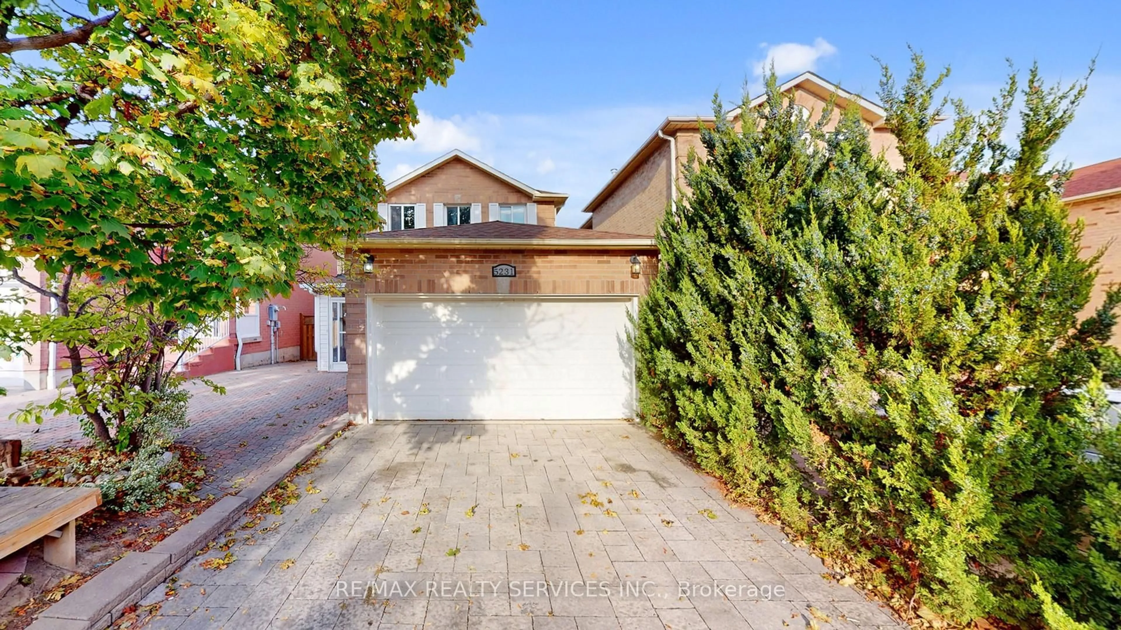 Home with brick exterior material, street for 5231 Astwell Ave, Mississauga Ontario L5R 3H8