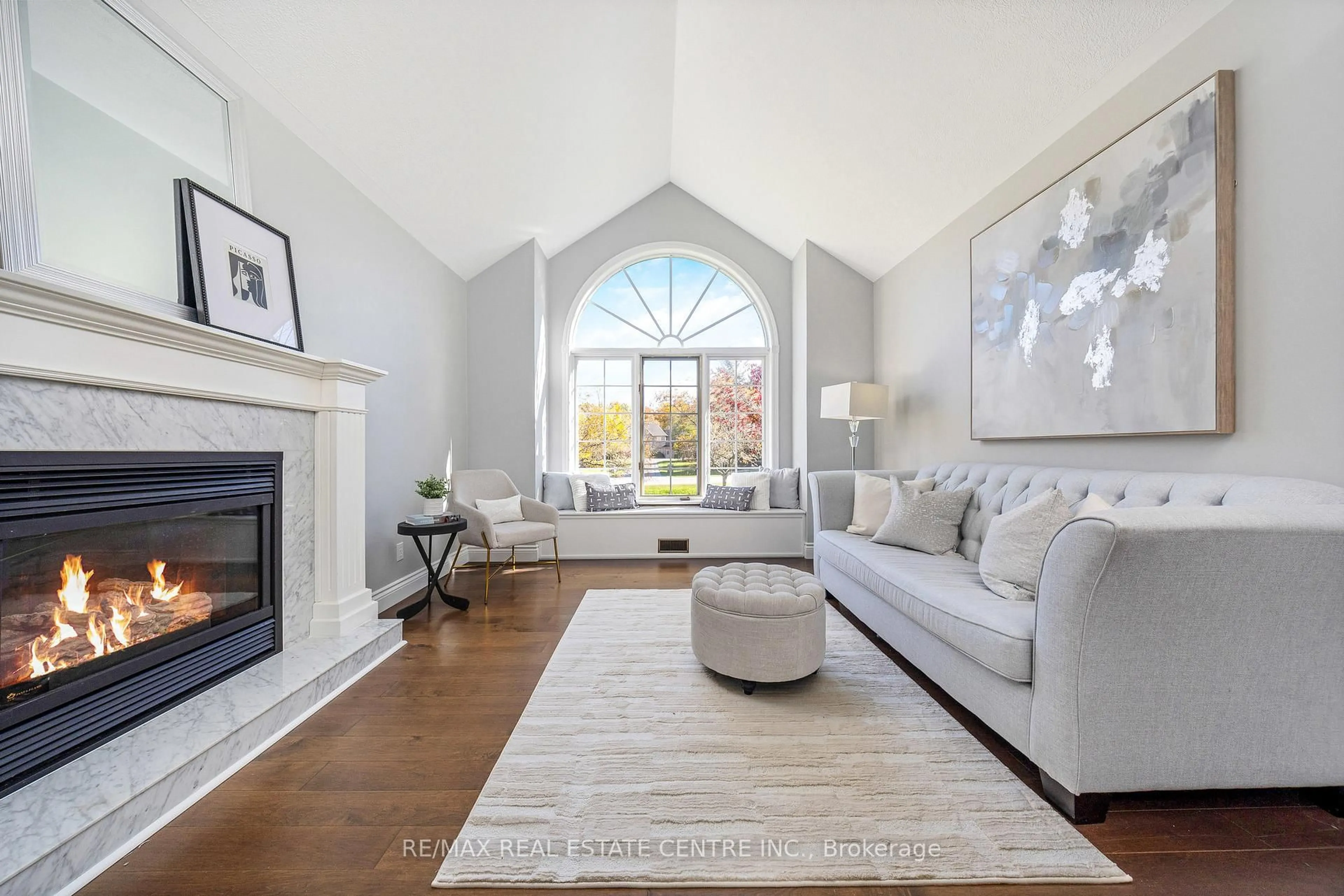 Living room with furniture, unknown for 2255 Mohawk Tr, Milton Ontario L0P 1B0