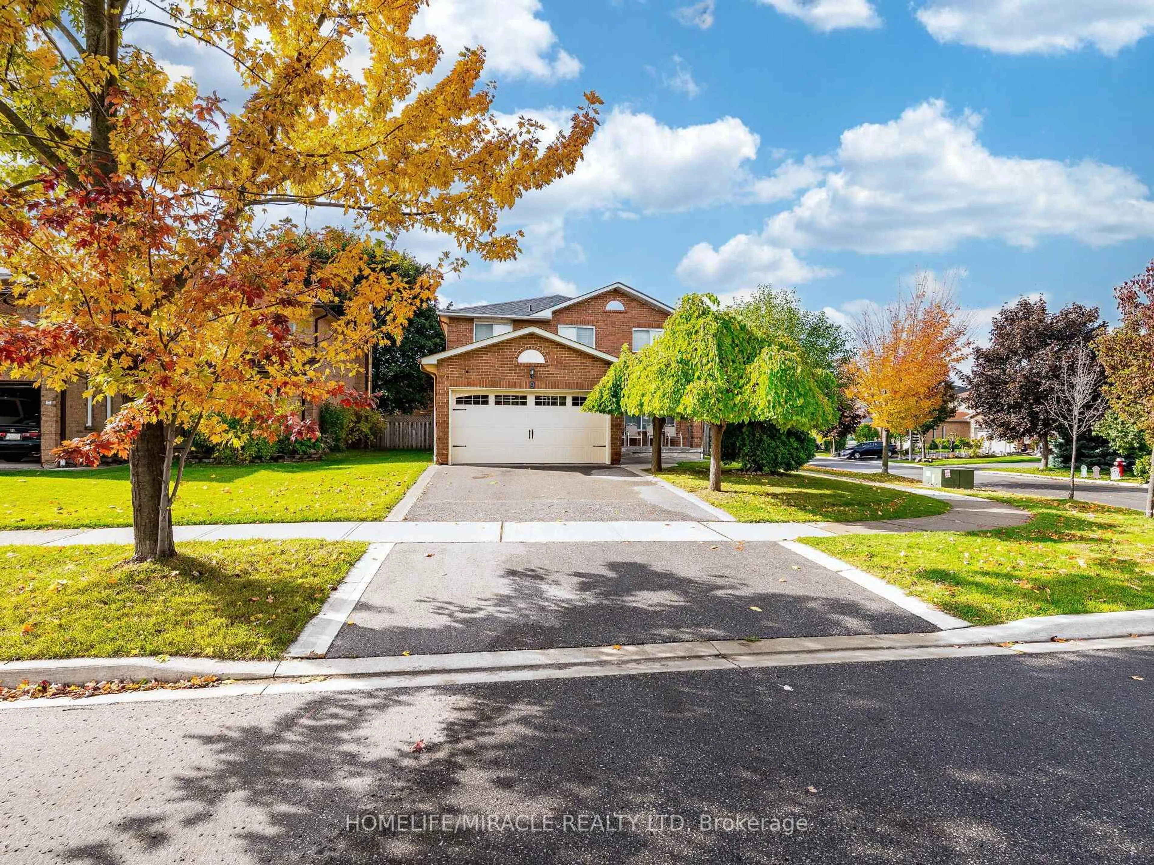 Unknown for 9 Ballycastle Cres, Brampton Ontario L6Z 2V6