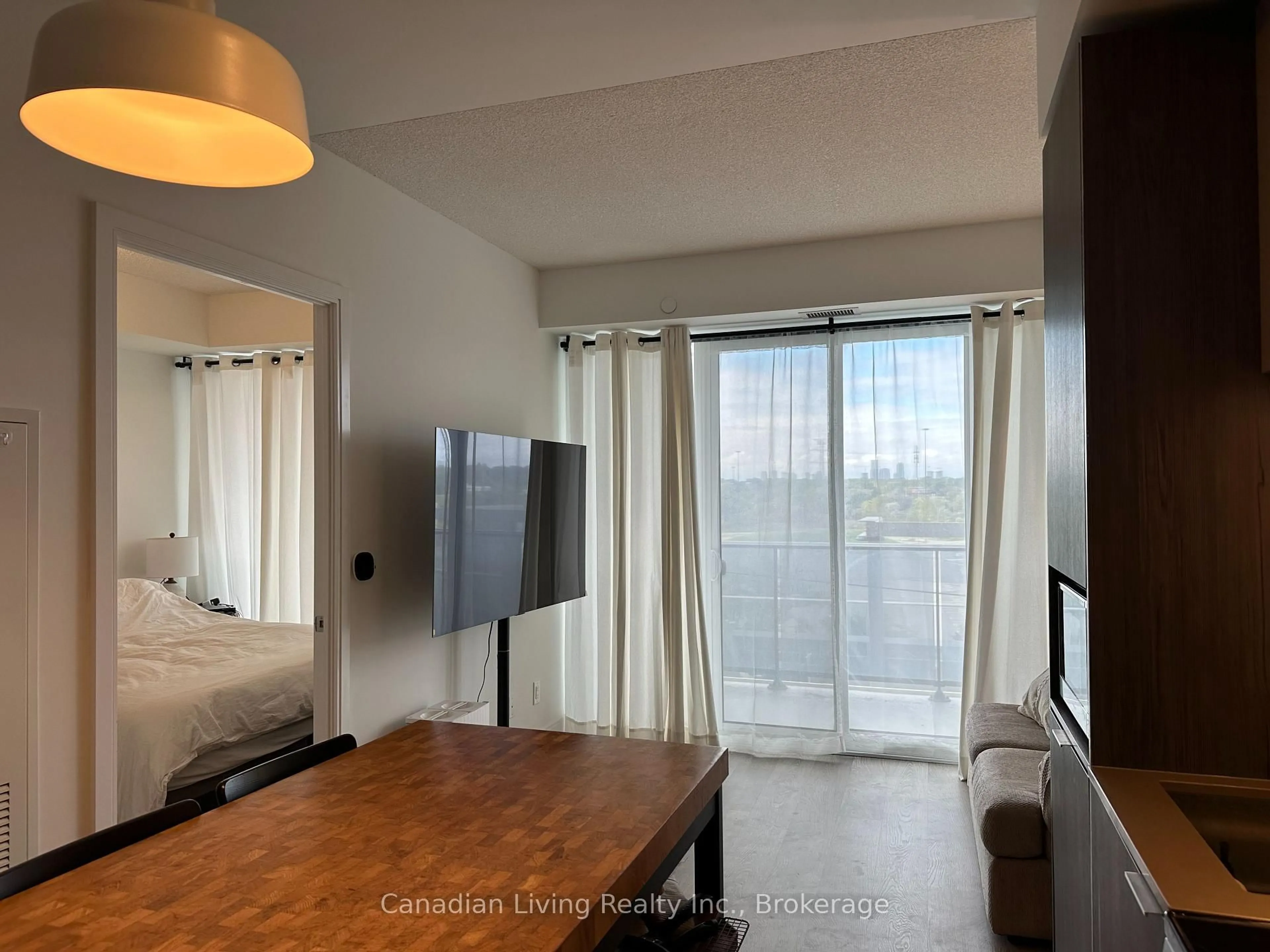 A pic of a room for 70 Annie Craig Dr #601, Toronto Ontario M8V 0G2