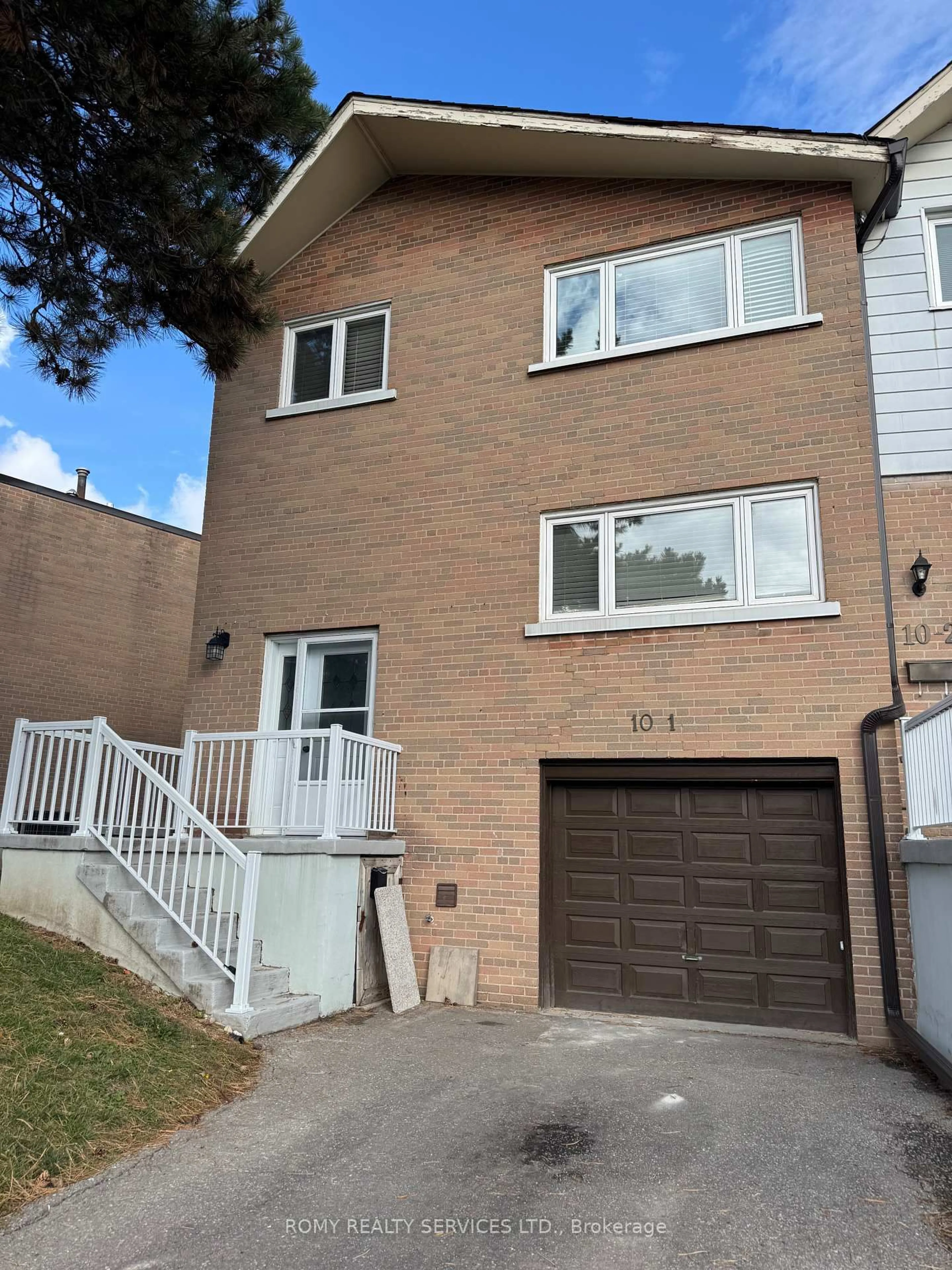 Home with brick exterior material, street for 10 Grandravine Dr #1, Toronto Ontario M3J 1B1