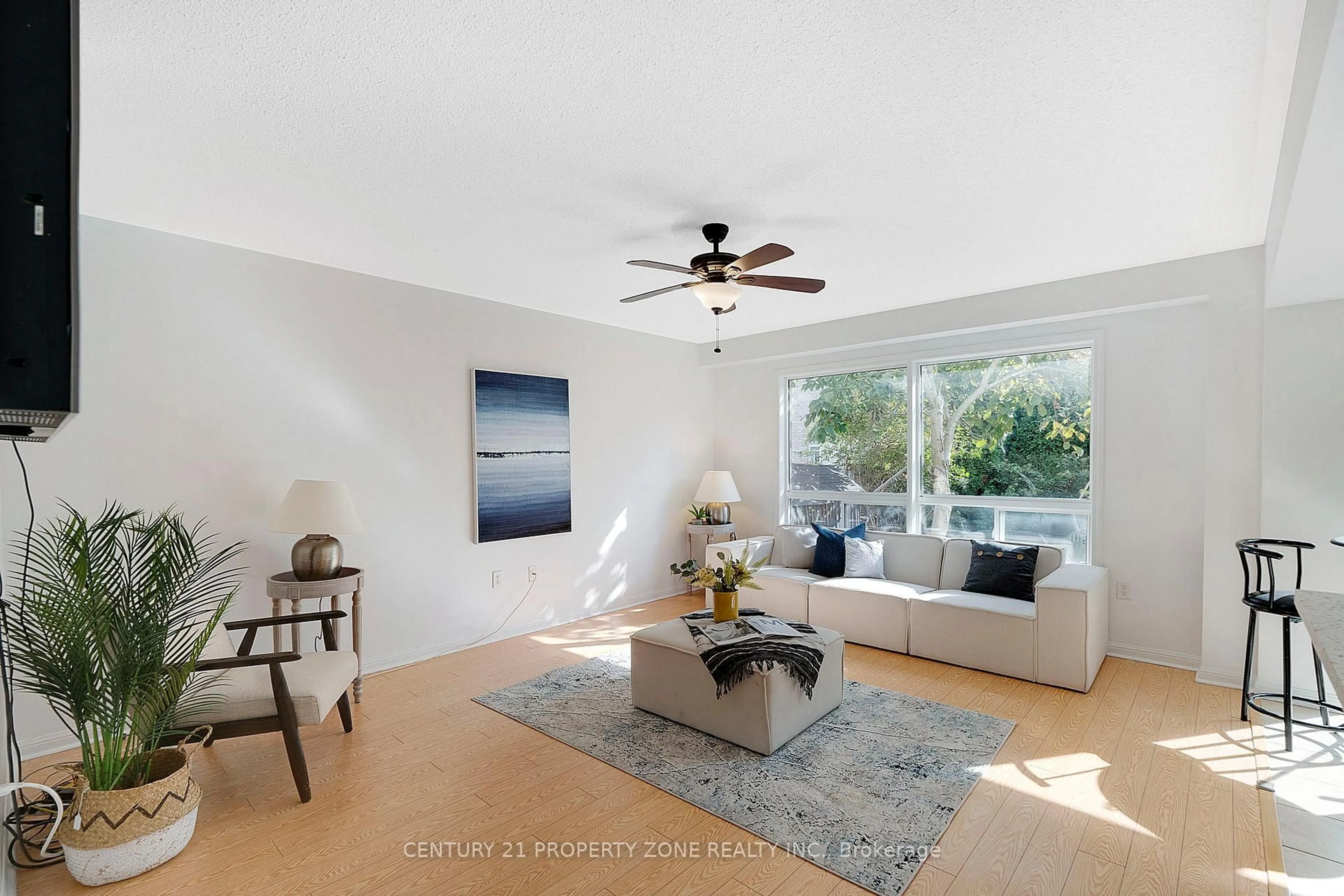 Living room with furniture, unknown for 37 Clyde Rd, Brampton Ontario L6X 0M6