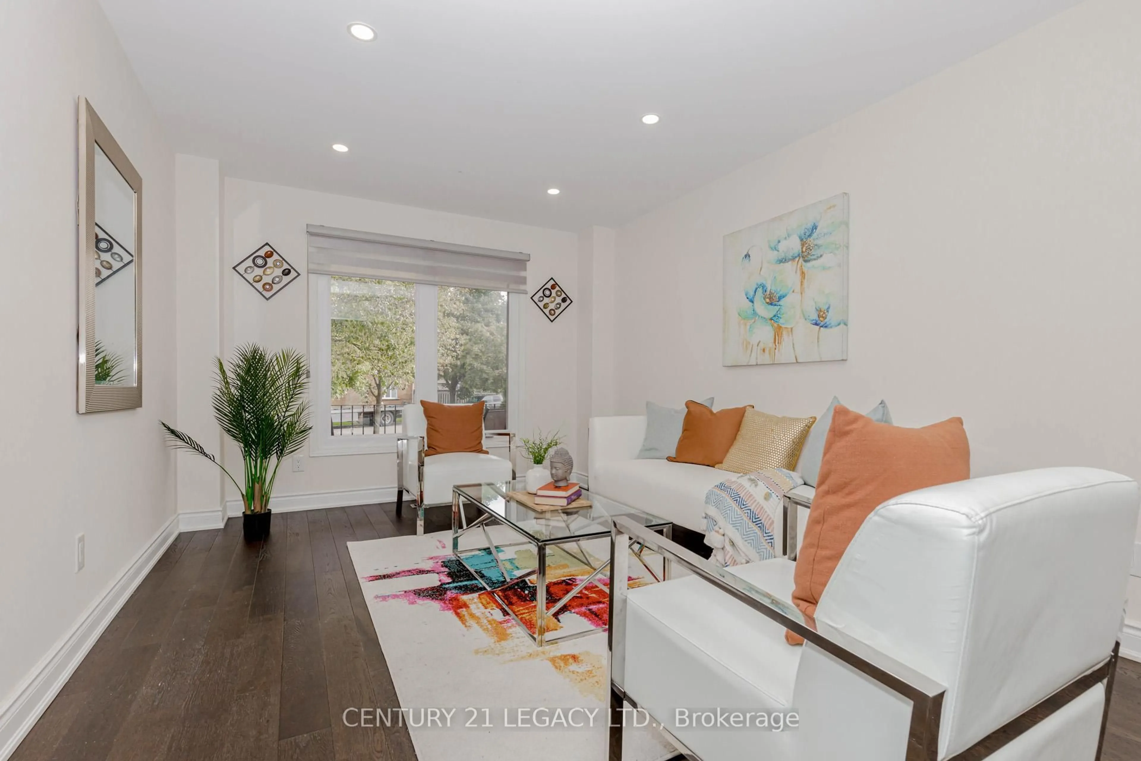 Living room with furniture, unknown for 30 Diane Crt, Brampton Ontario L6Y 3E2