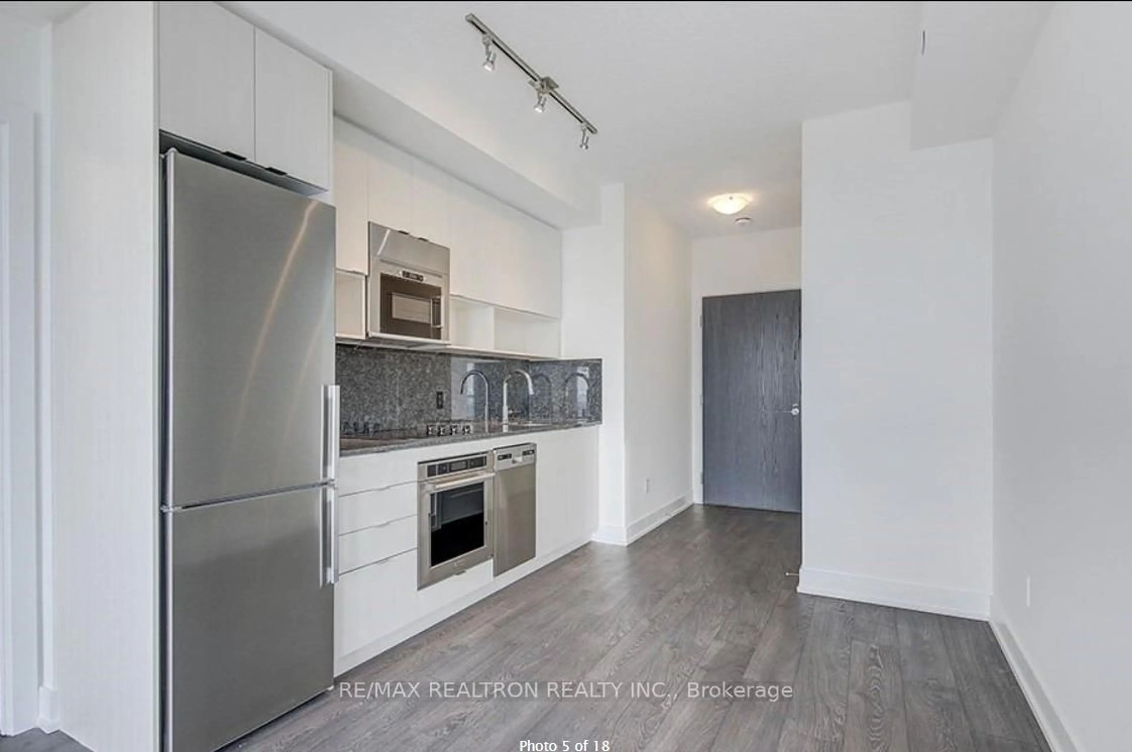 Unknown for 7 Mabelle Ave #4010, Toronto Ontario M9A 0C9
