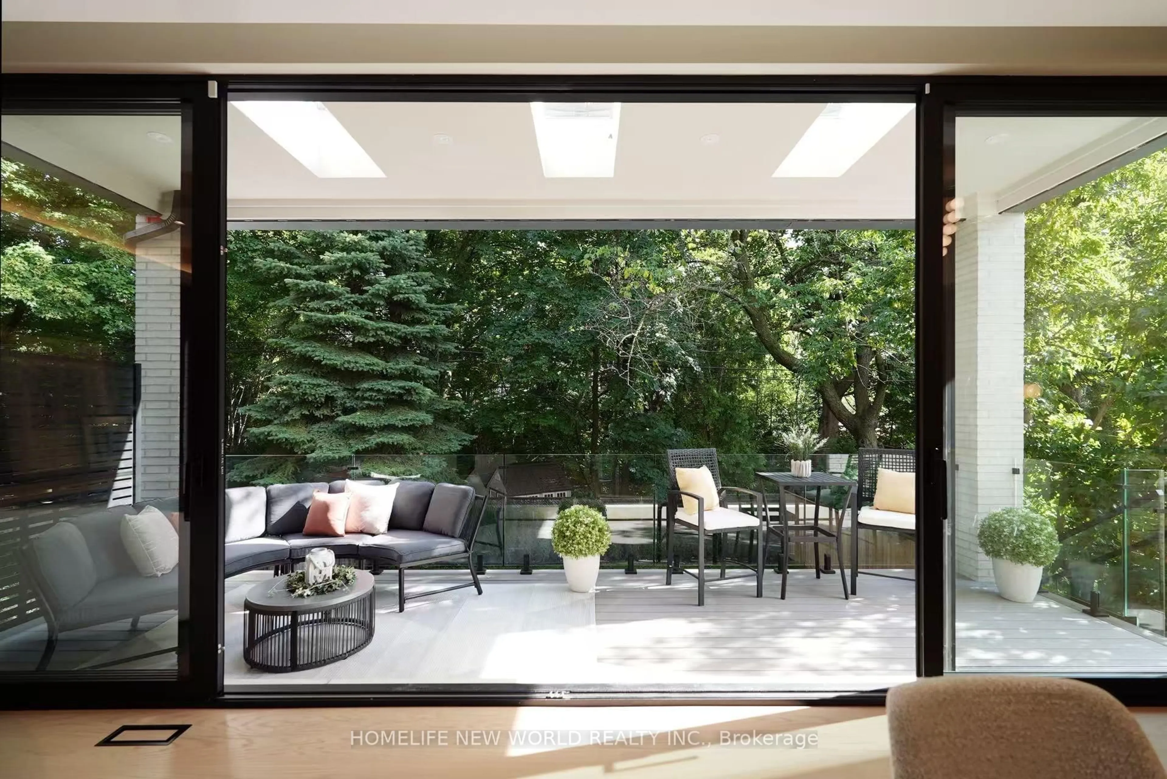 Patio, forest/trees view for 30 Orchard Cres, Toronto Ontario M8Z 3E1