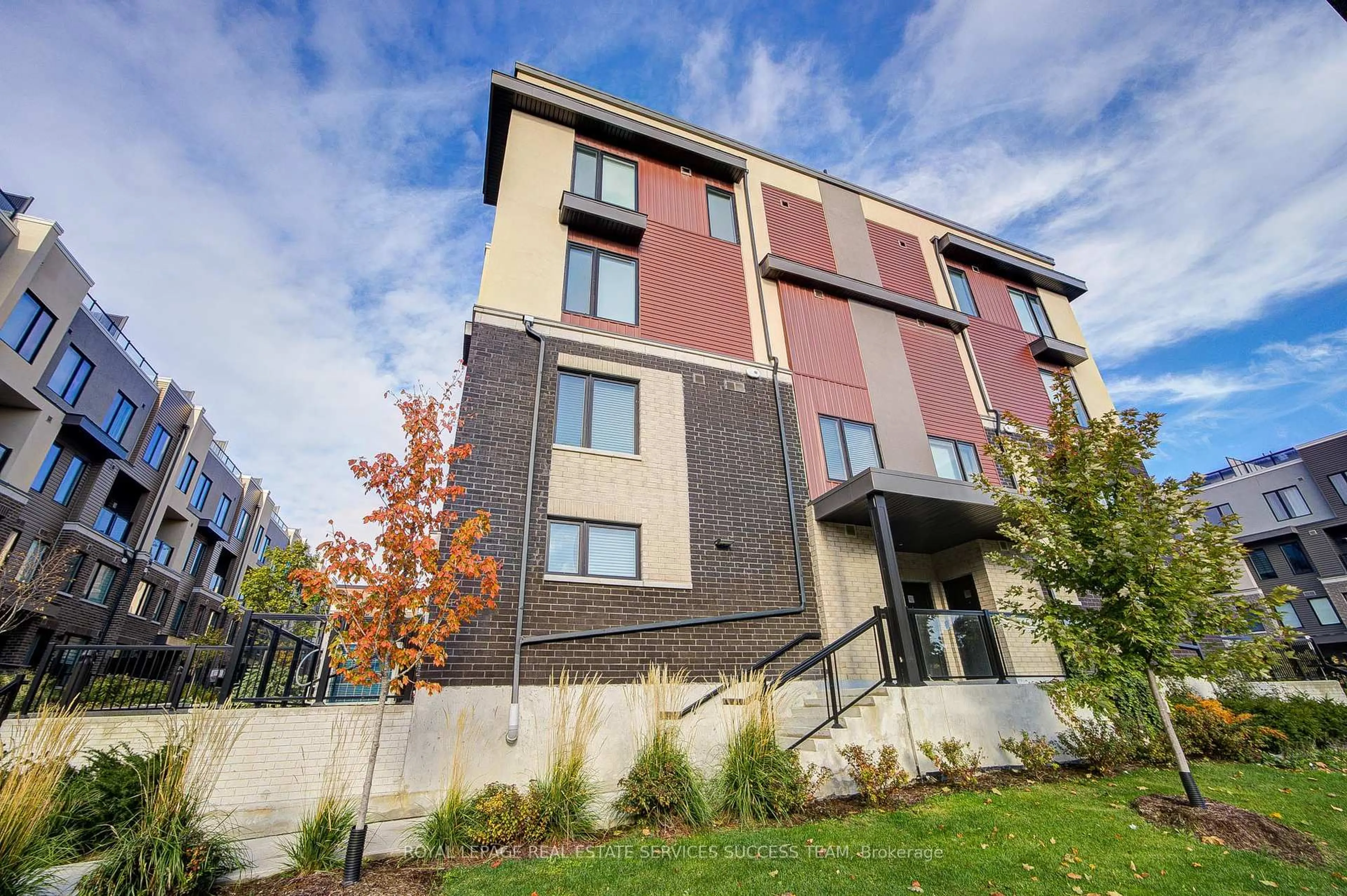 Unknown for 3546 Colonial Dr ## 2, Mississauga Ontario L5L 0C1