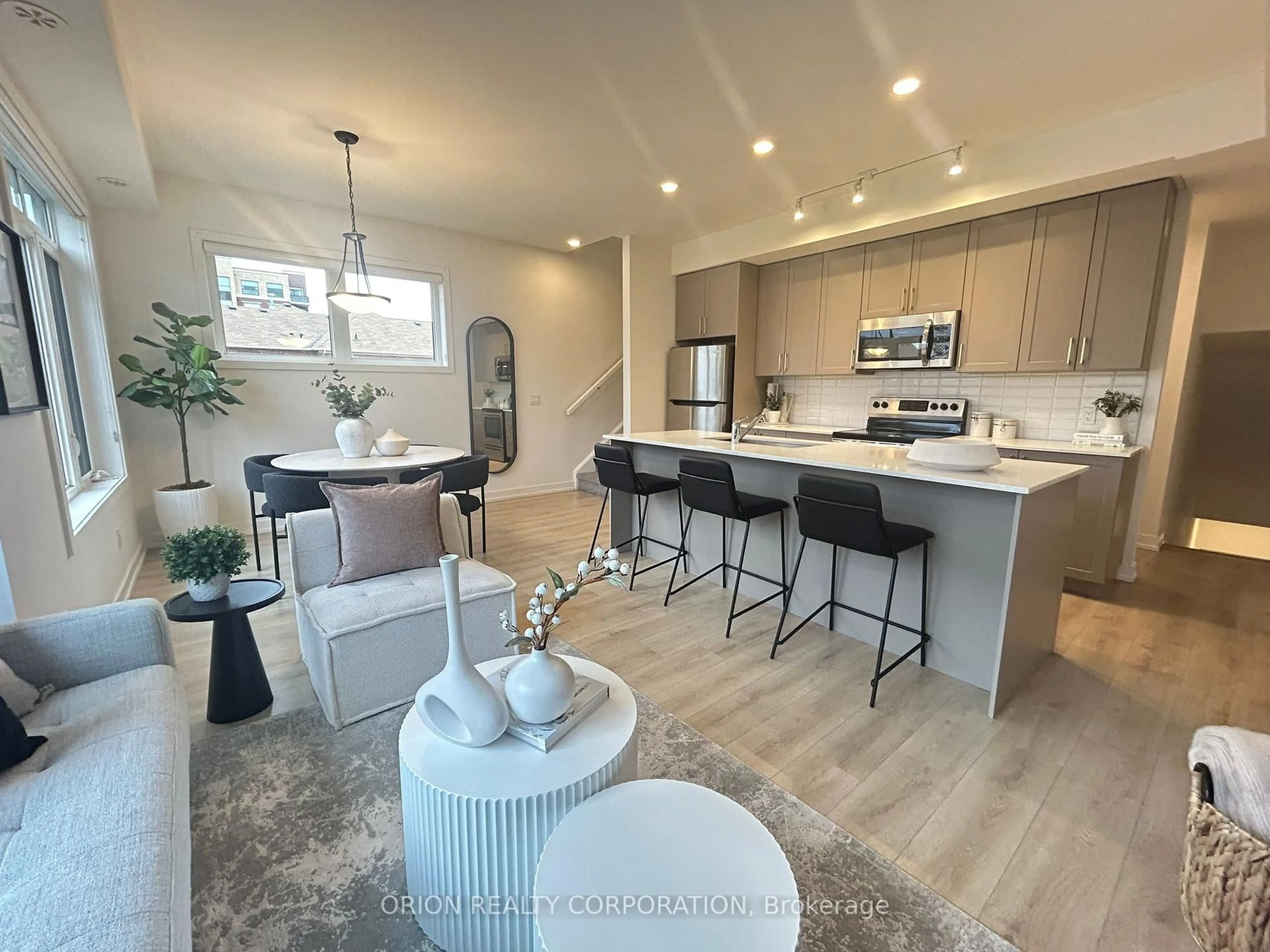 Open concept kitchen, unknown for 3078 Sixth Line #336, Oakville Ontario L6M 4J9
