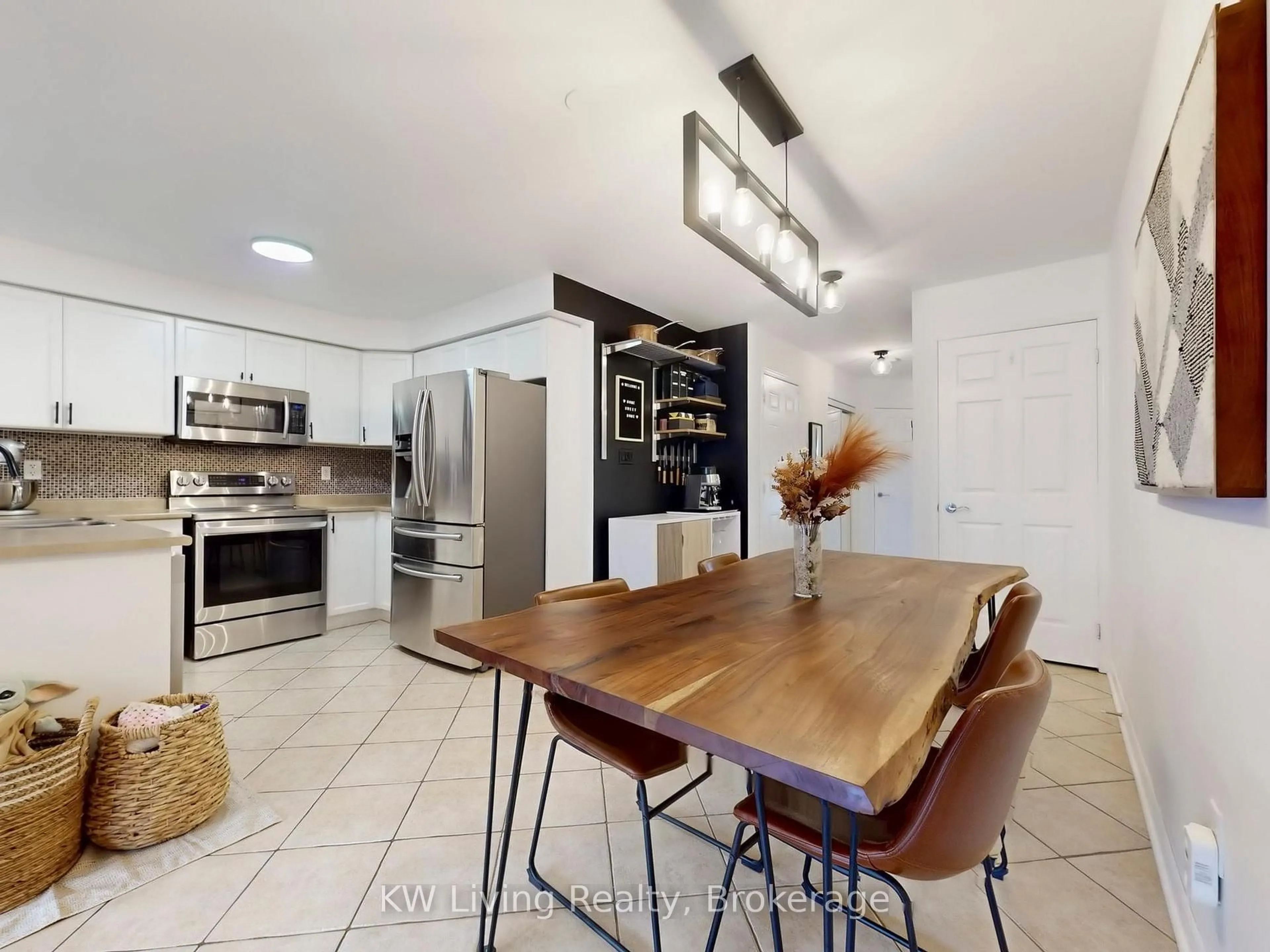 Open concept kitchen, ceramic/tile floor for 759 Gleeson Rd, Milton Ontario L9T 0C1