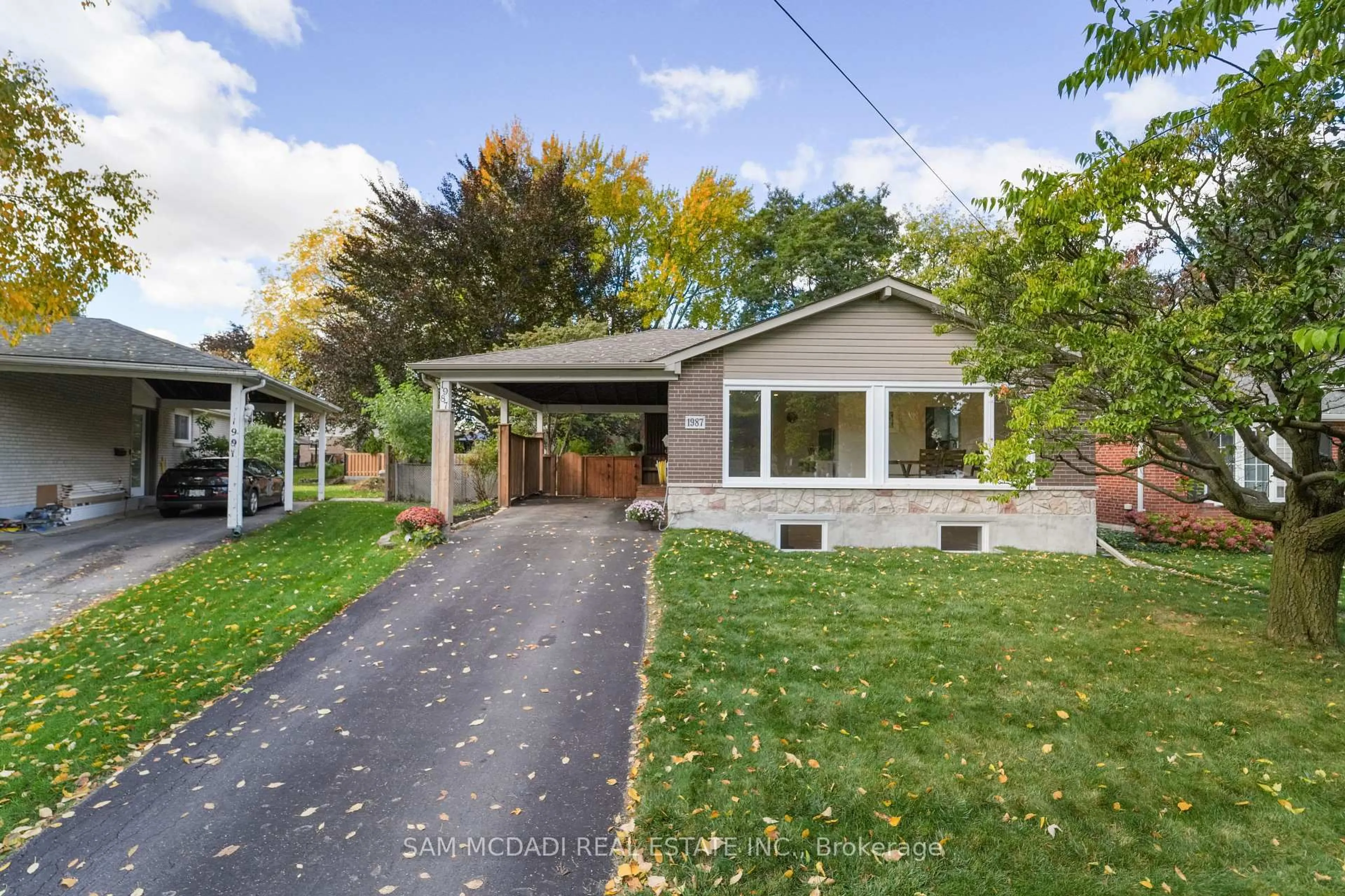Unknown for 1987 Deanhome Rd, Mississauga Ontario L5J 2K6