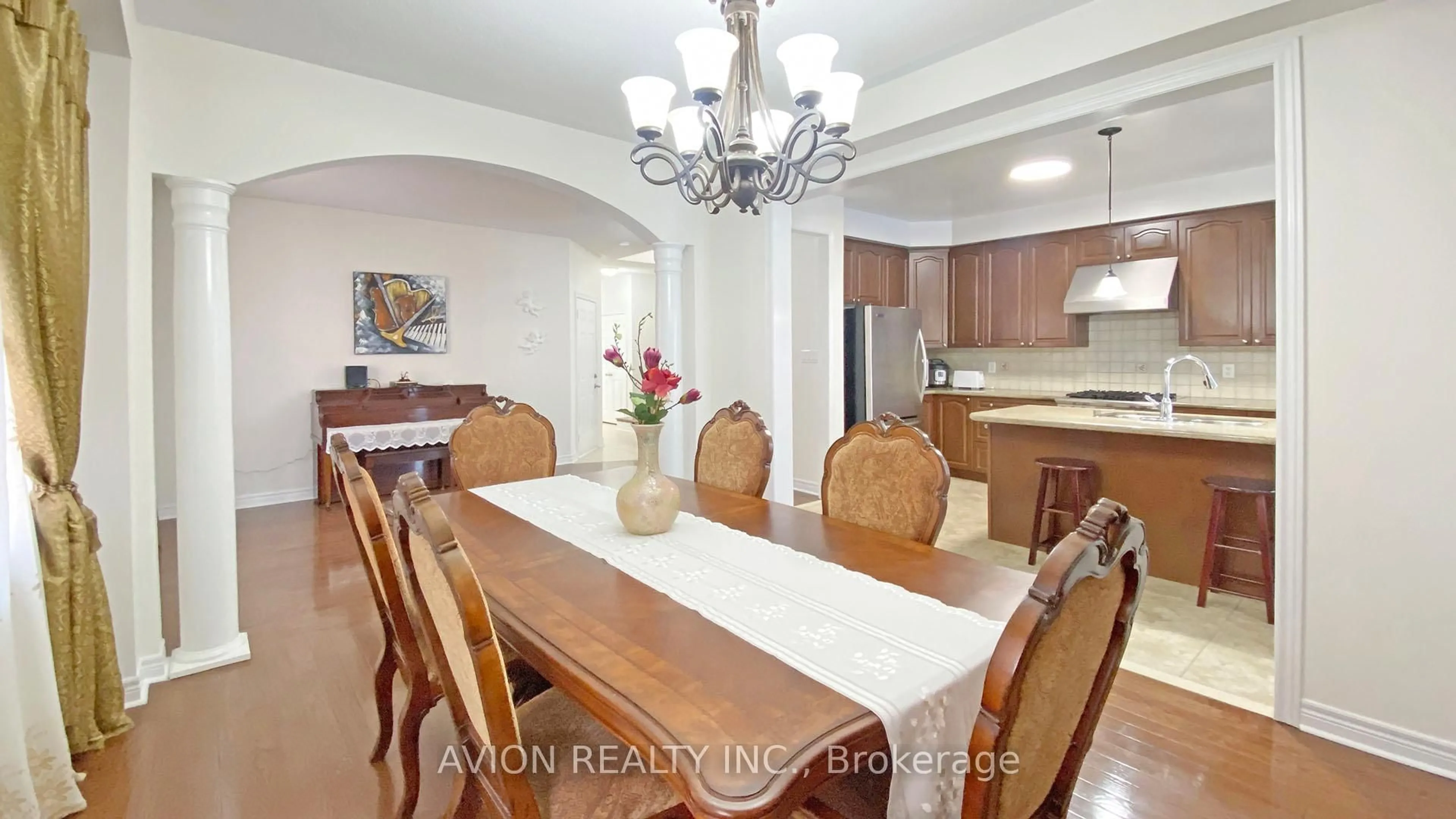 Dining room, unknown for 5173 Churchill Meadows Blvd, Mississauga Ontario L5M 8B7