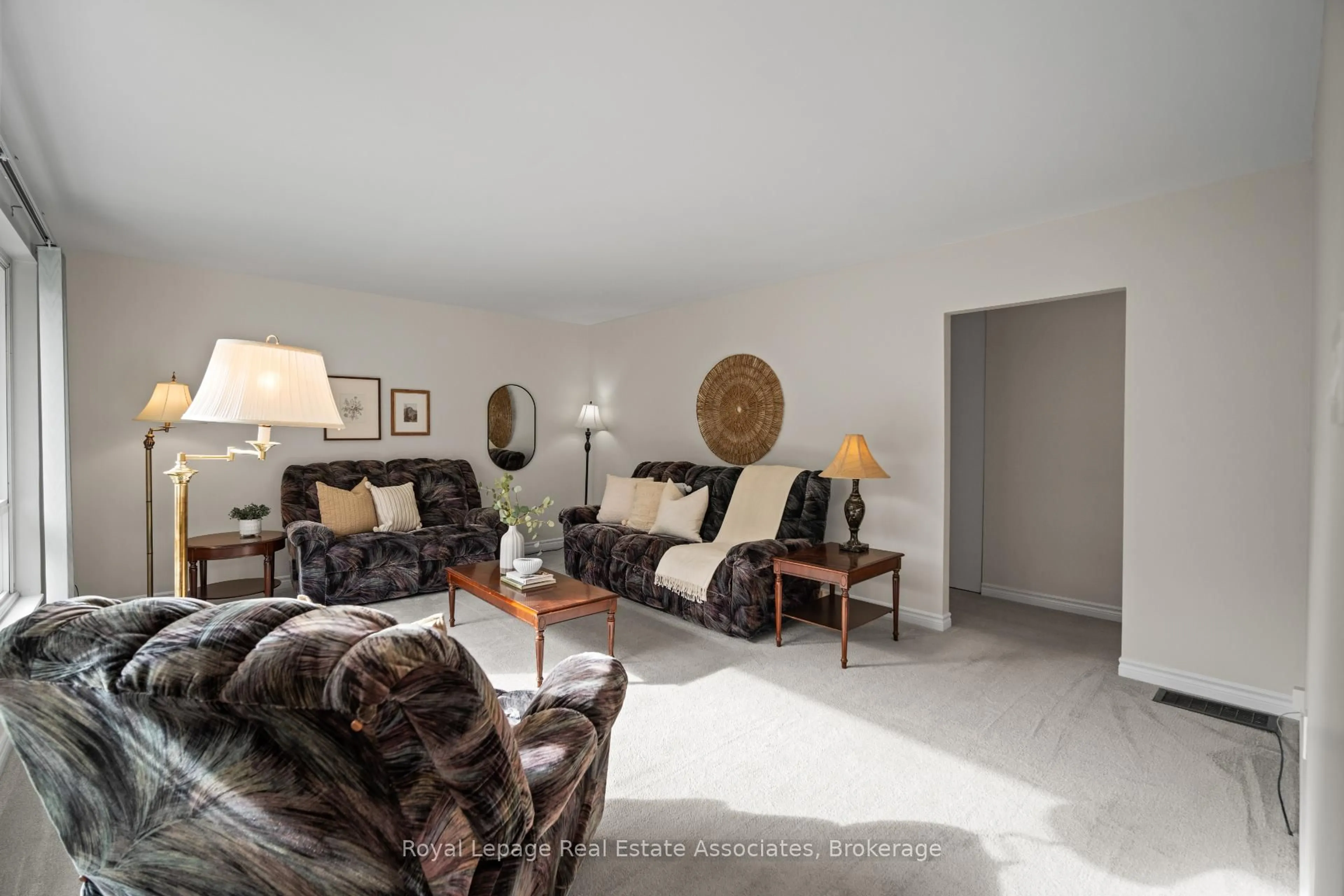 Living room with furniture, unknown for 60 Windermere Crt, Brampton Ontario L6X 2L6