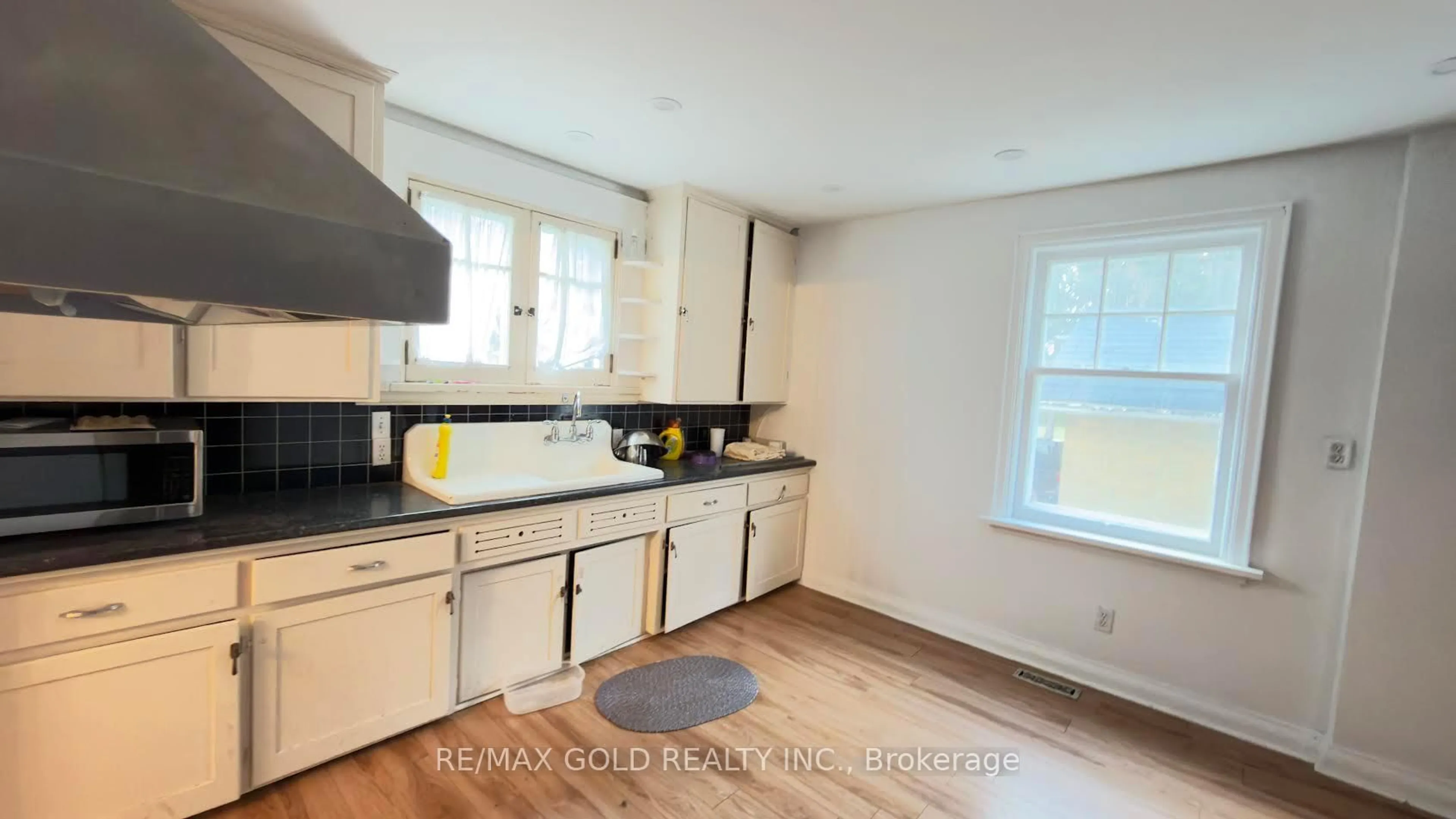 Unknown for 8790 Trafalgar Rd, Halton Hills Ontario L7G 4S5