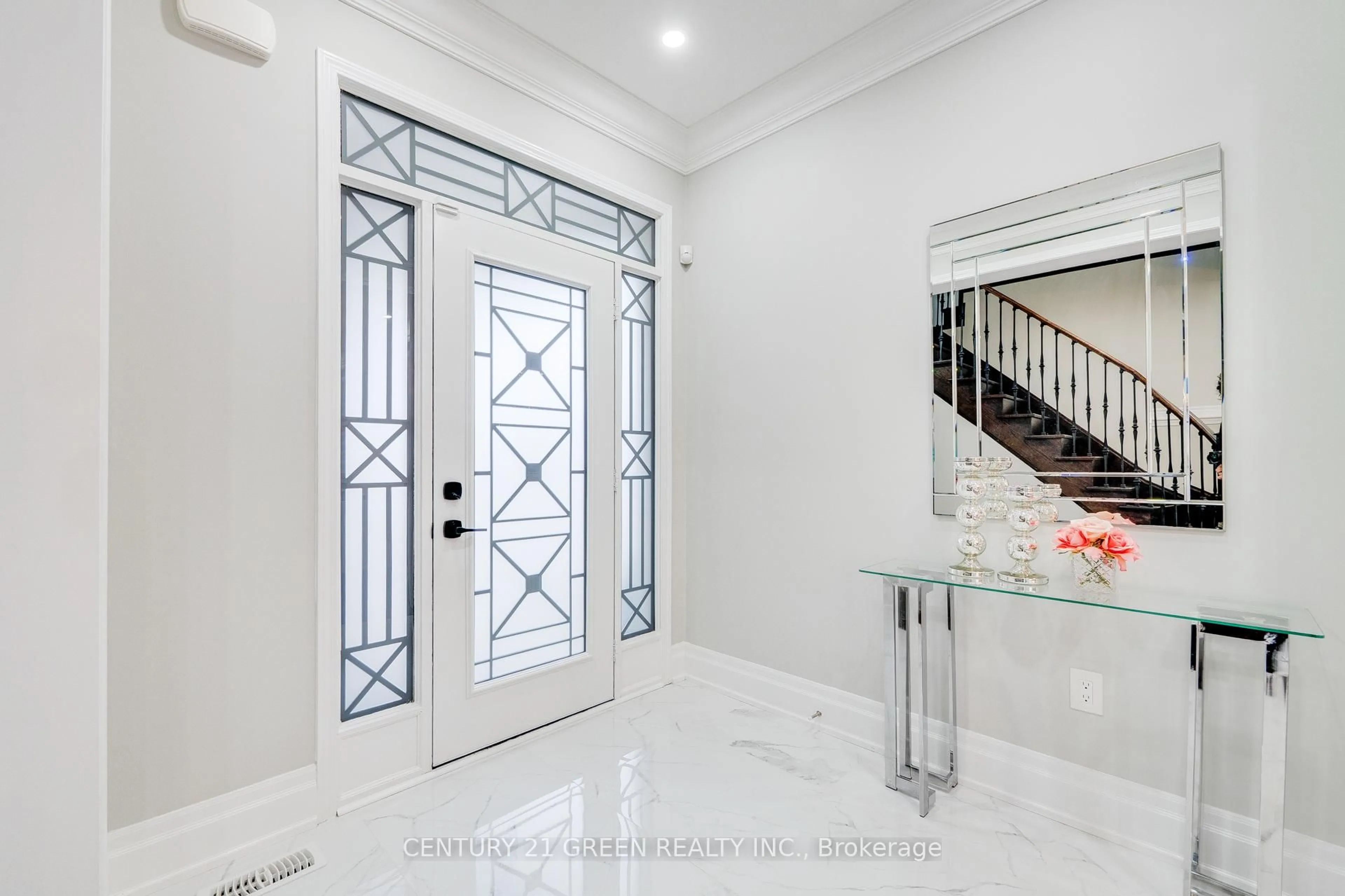 Indoor entryway for 1436 Connaught Terr, Milton Ontario L9E 0B2