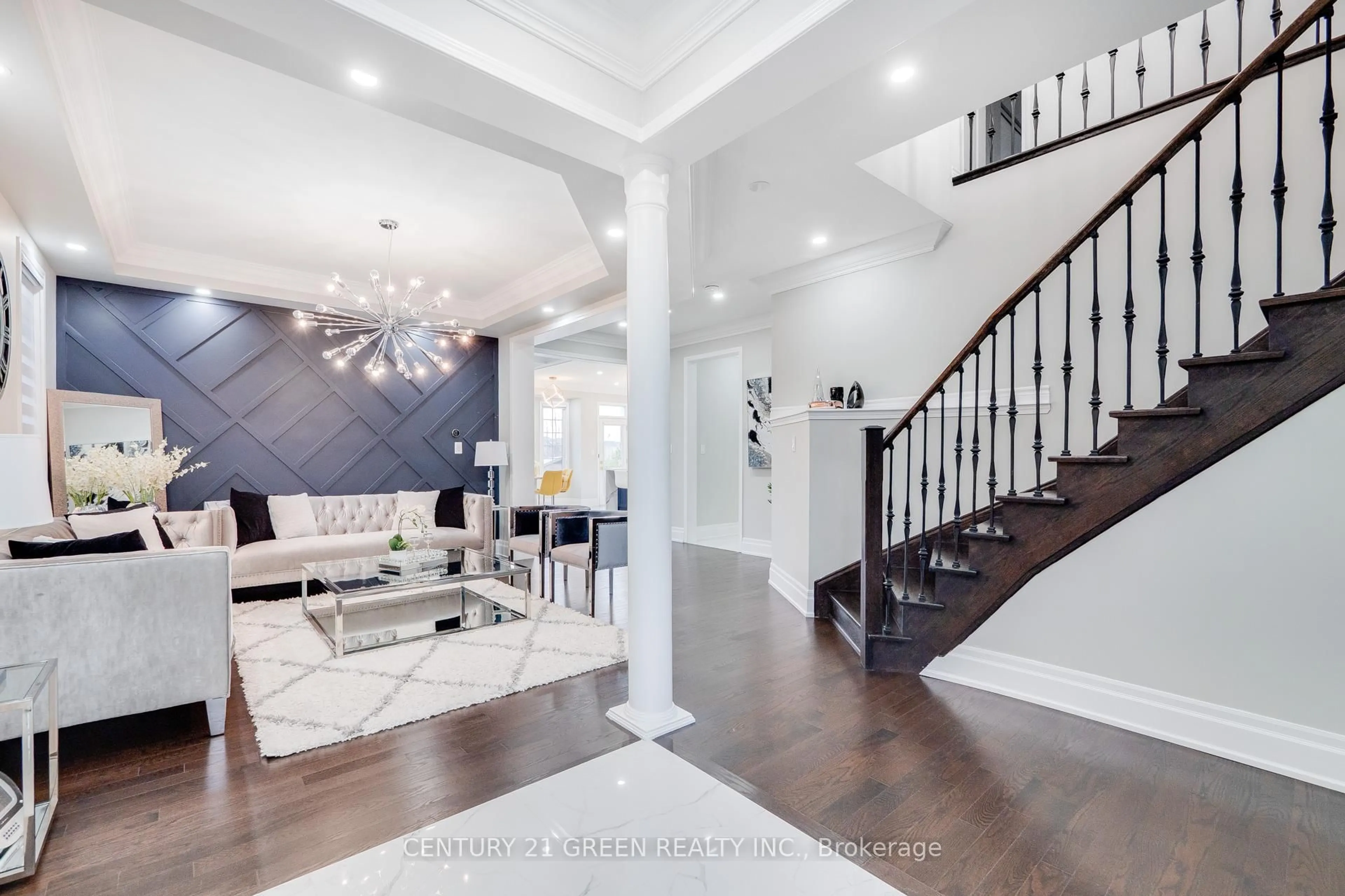 Indoor entryway for 1436 Connaught Terr, Milton Ontario L9E 0B2