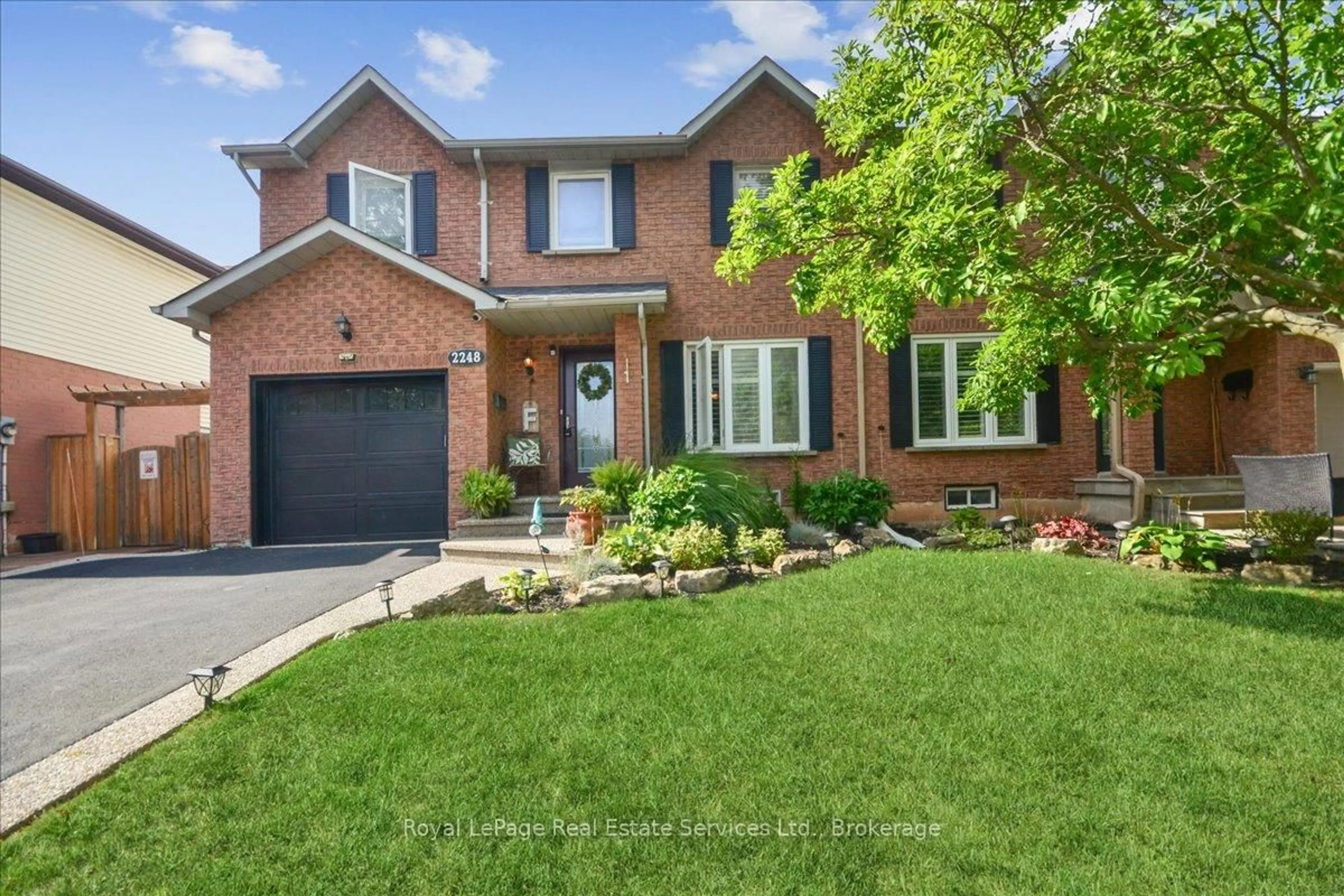 Home with brick exterior material, street for 2248 MacLennan Dr, Oakville Ontario L6H 5K1