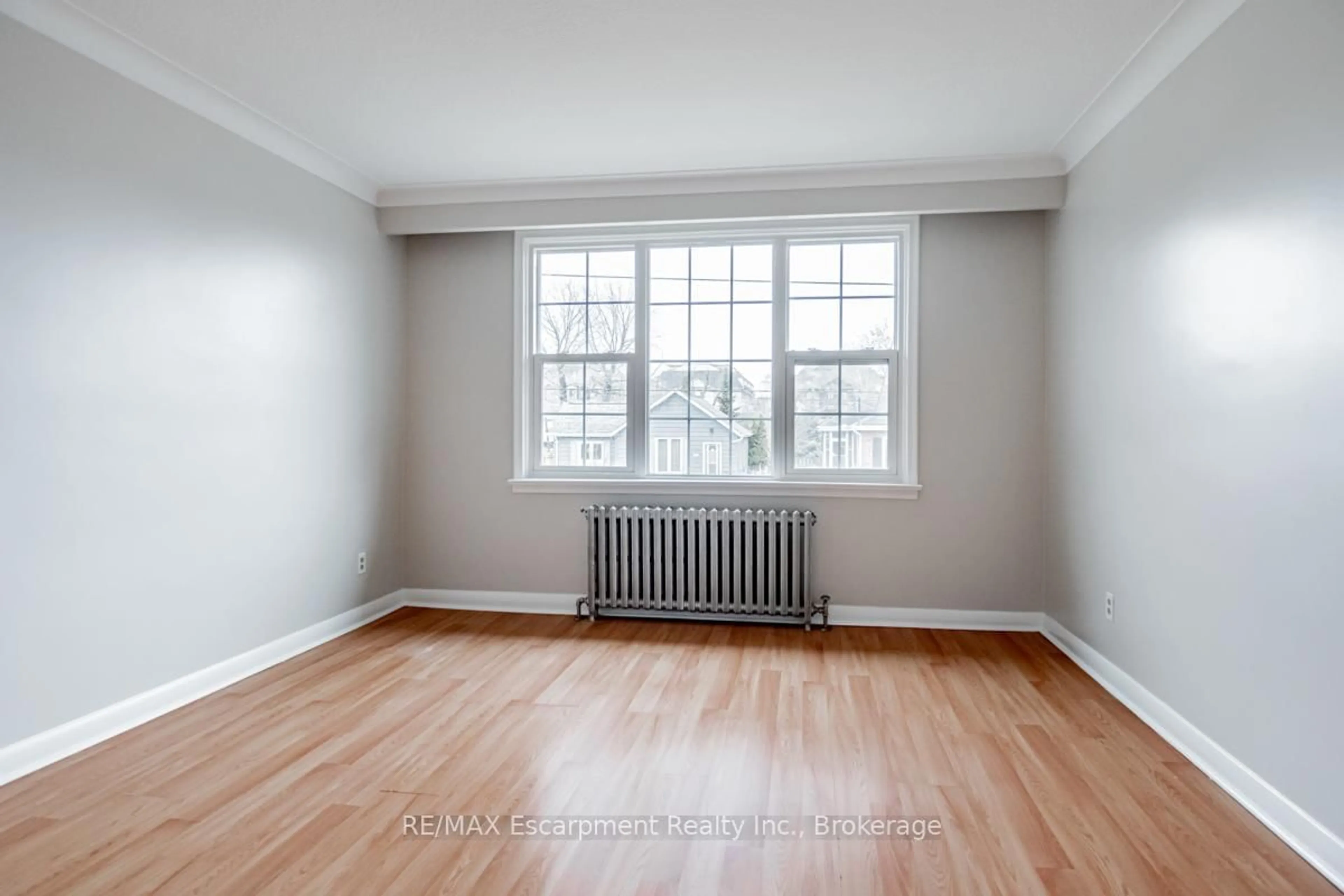 A pic of a room for 65 Fairfield Ave, Toronto Ontario M8W 1R6
