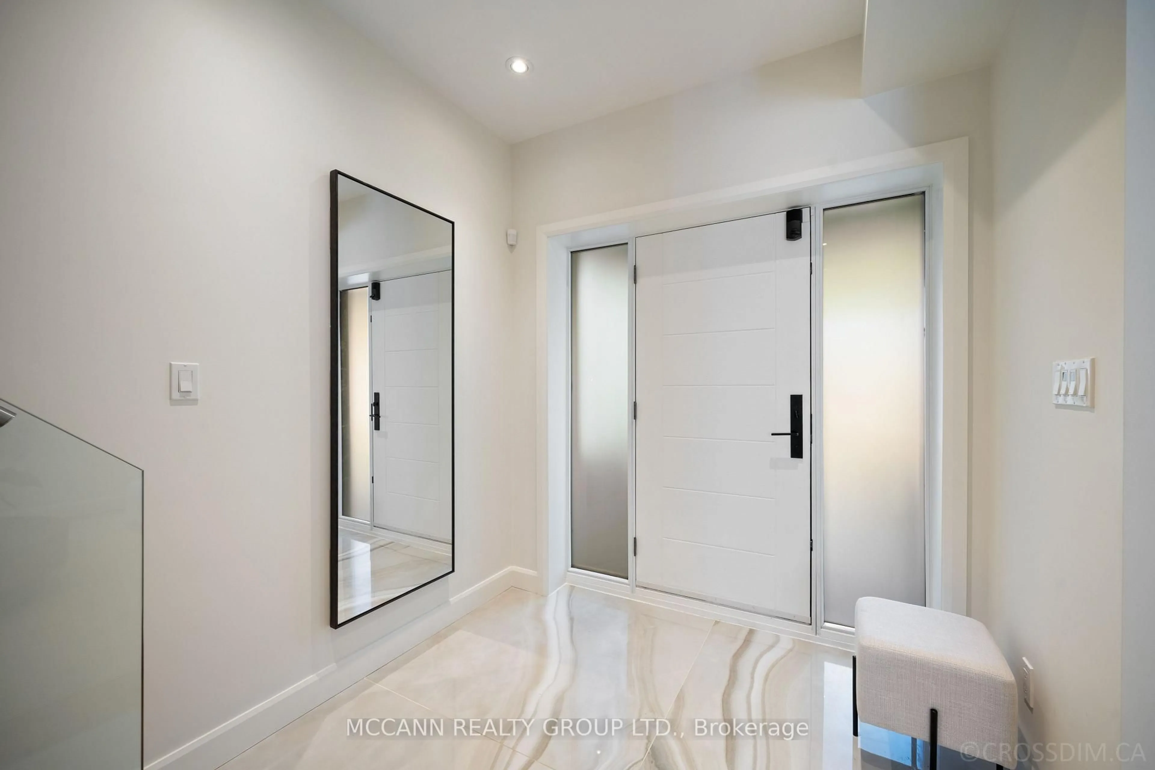 Indoor entryway for 217 Pearson Ave, Toronto Ontario M6R 1G6