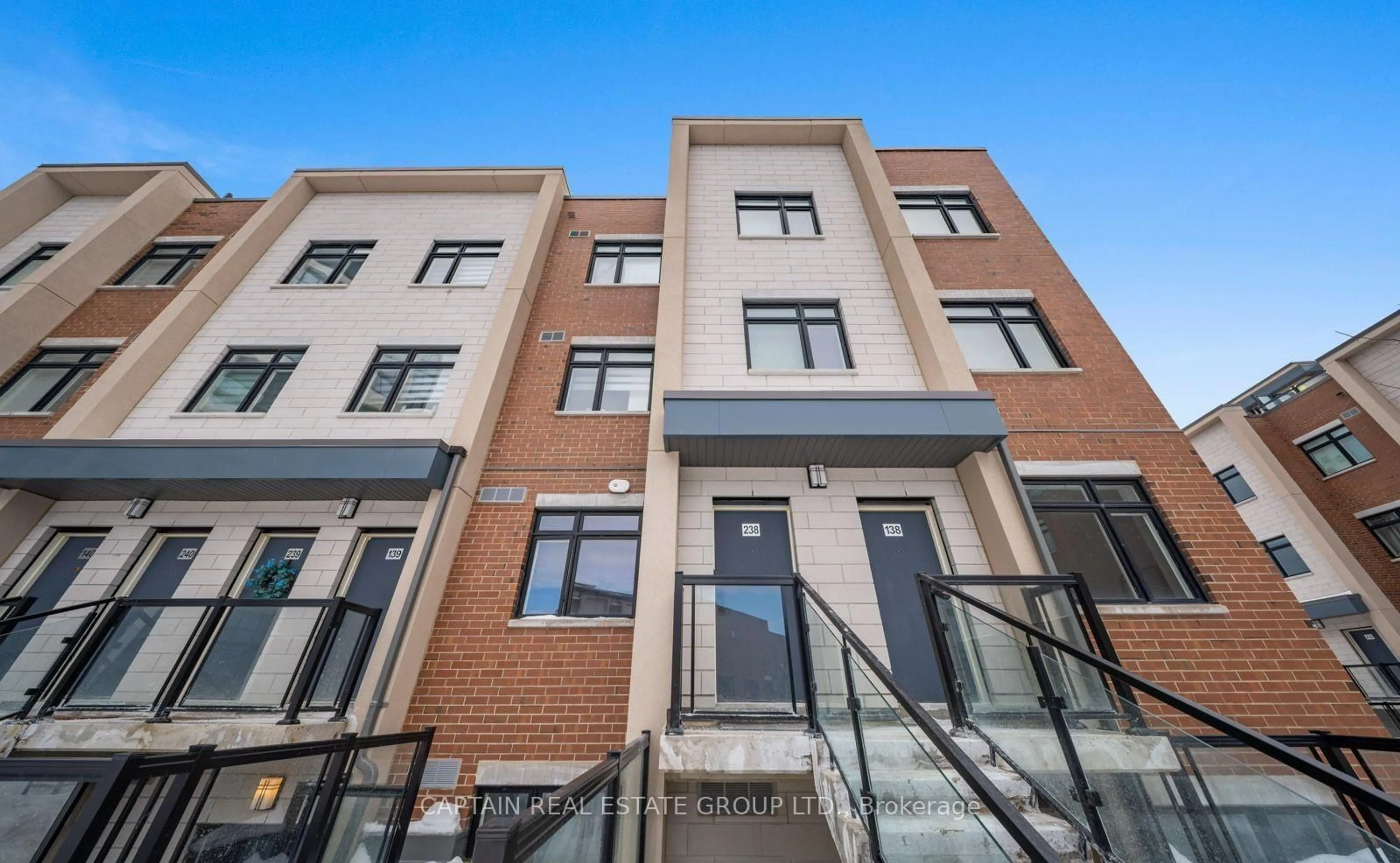 Home with brick exterior material, building for 1060 Douglas Mccurdy Common #138, Mississauga Ontario L5G 0C6