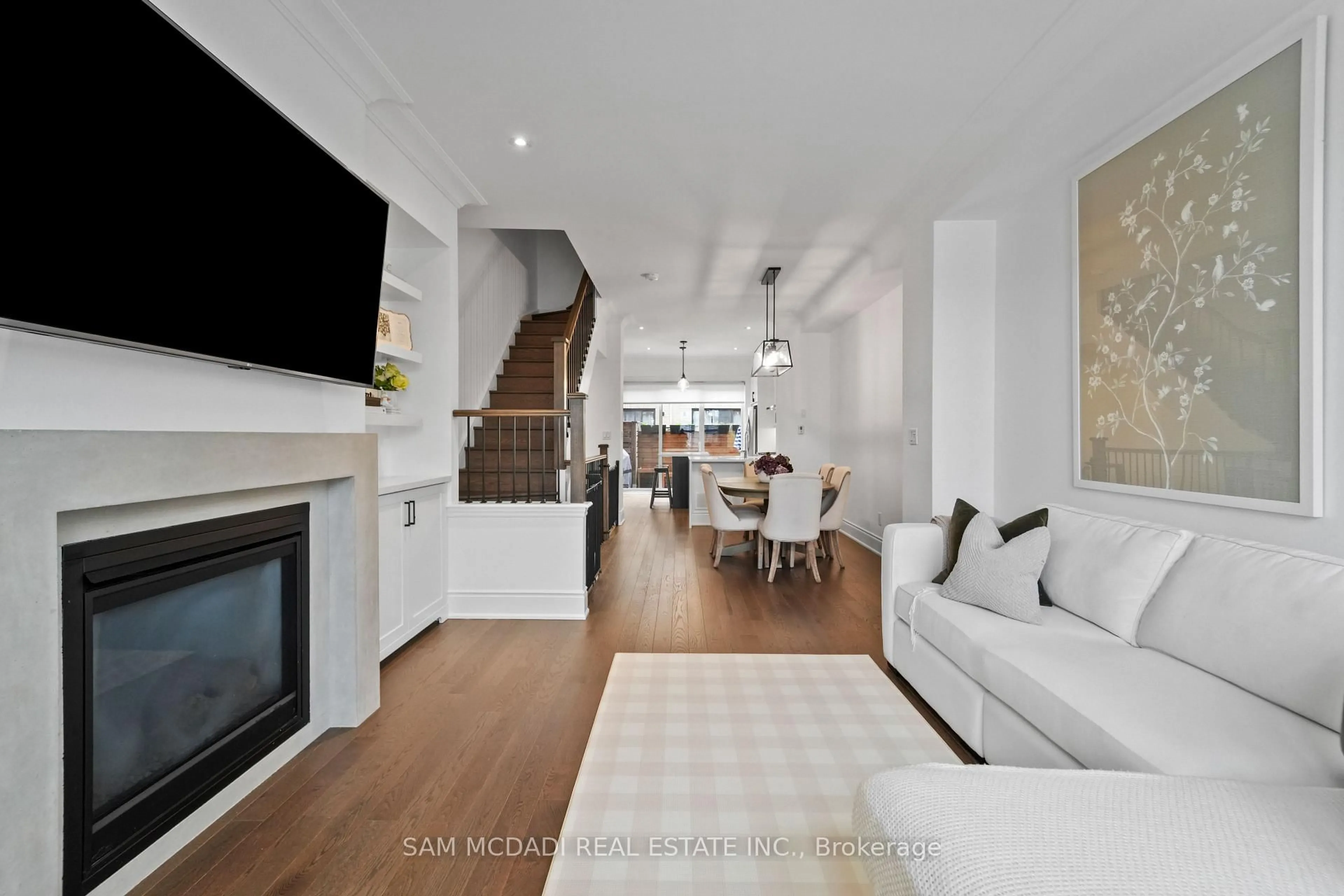 Living room with furniture, unknown for 2160 Trafalgar Rd #2, Oakville Ontario L6H 0N3