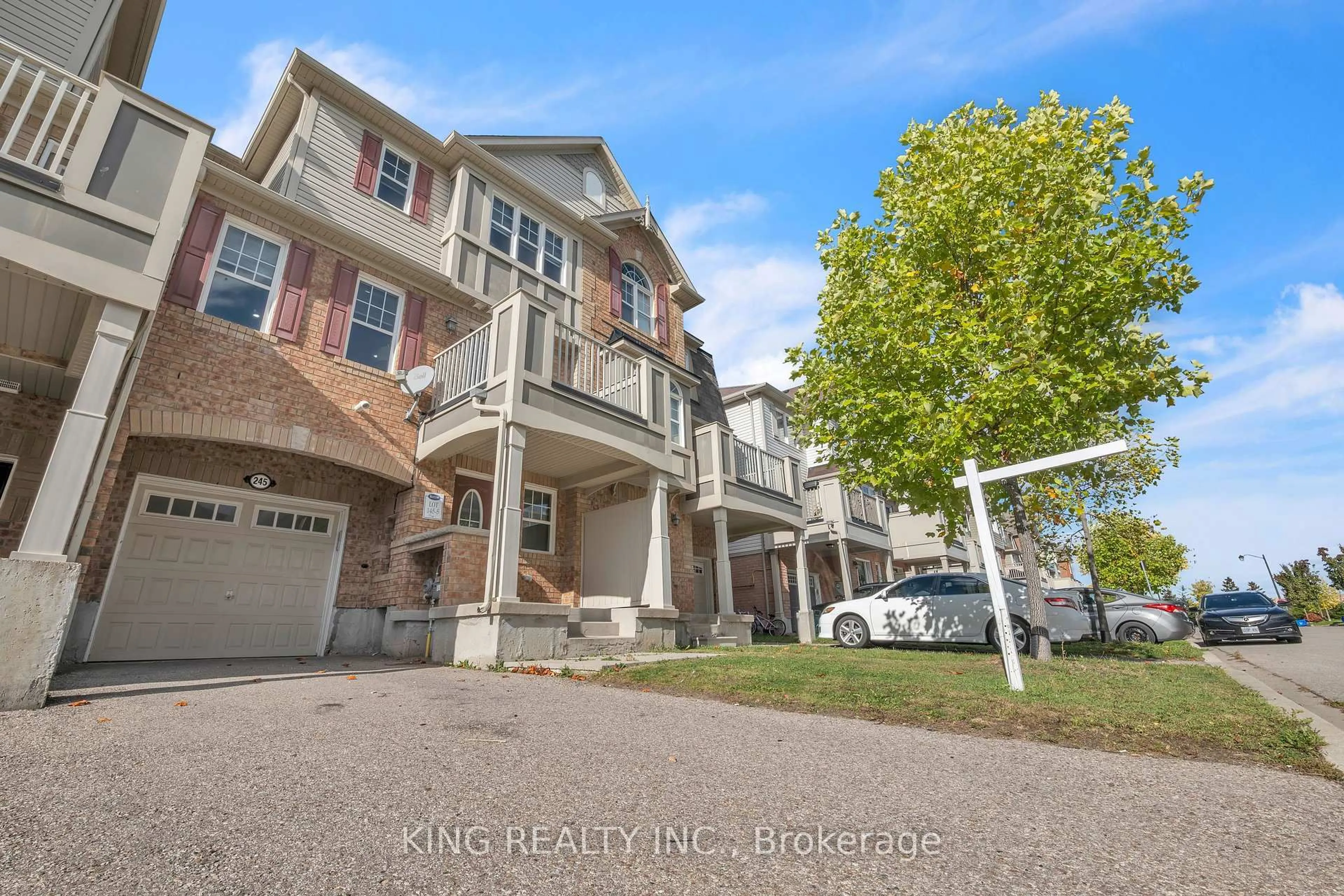 A pic from outside/outdoor area/front of a property/back of a property/a pic from drone, street for 245 Septimus Hts, Milton Ontario L9T 8N7