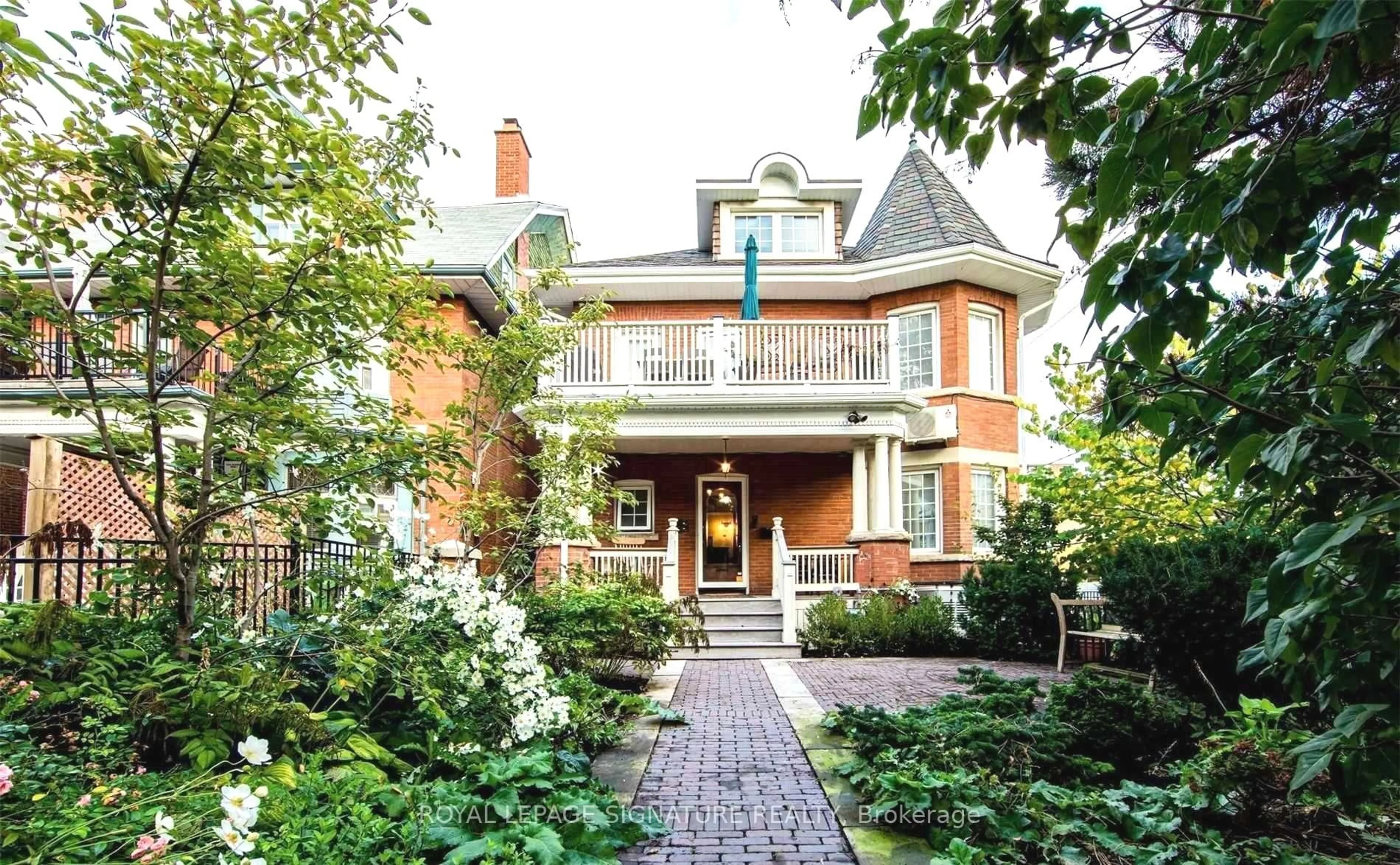 Home with brick exterior material, street for 1 Maynard Ave, Toronto Ontario M6K 2Z7